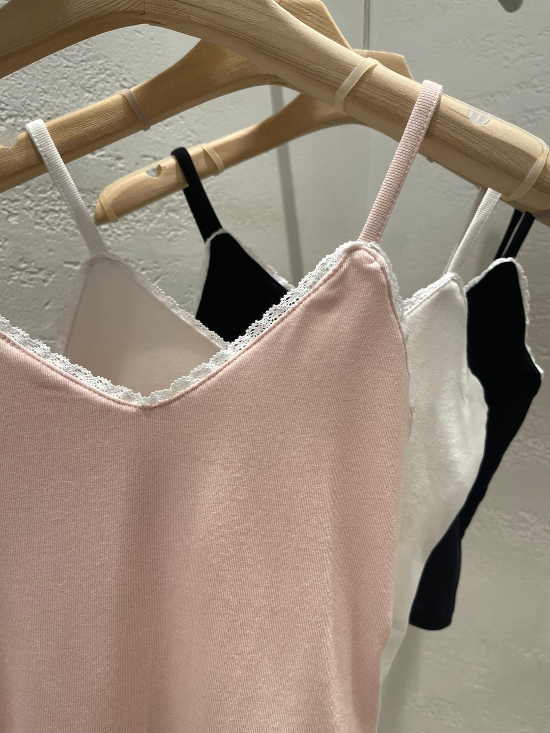 ボタンアンバランスネック長袖ギャザーカーディガンキャミソールアンサンブル | 詳細画像26