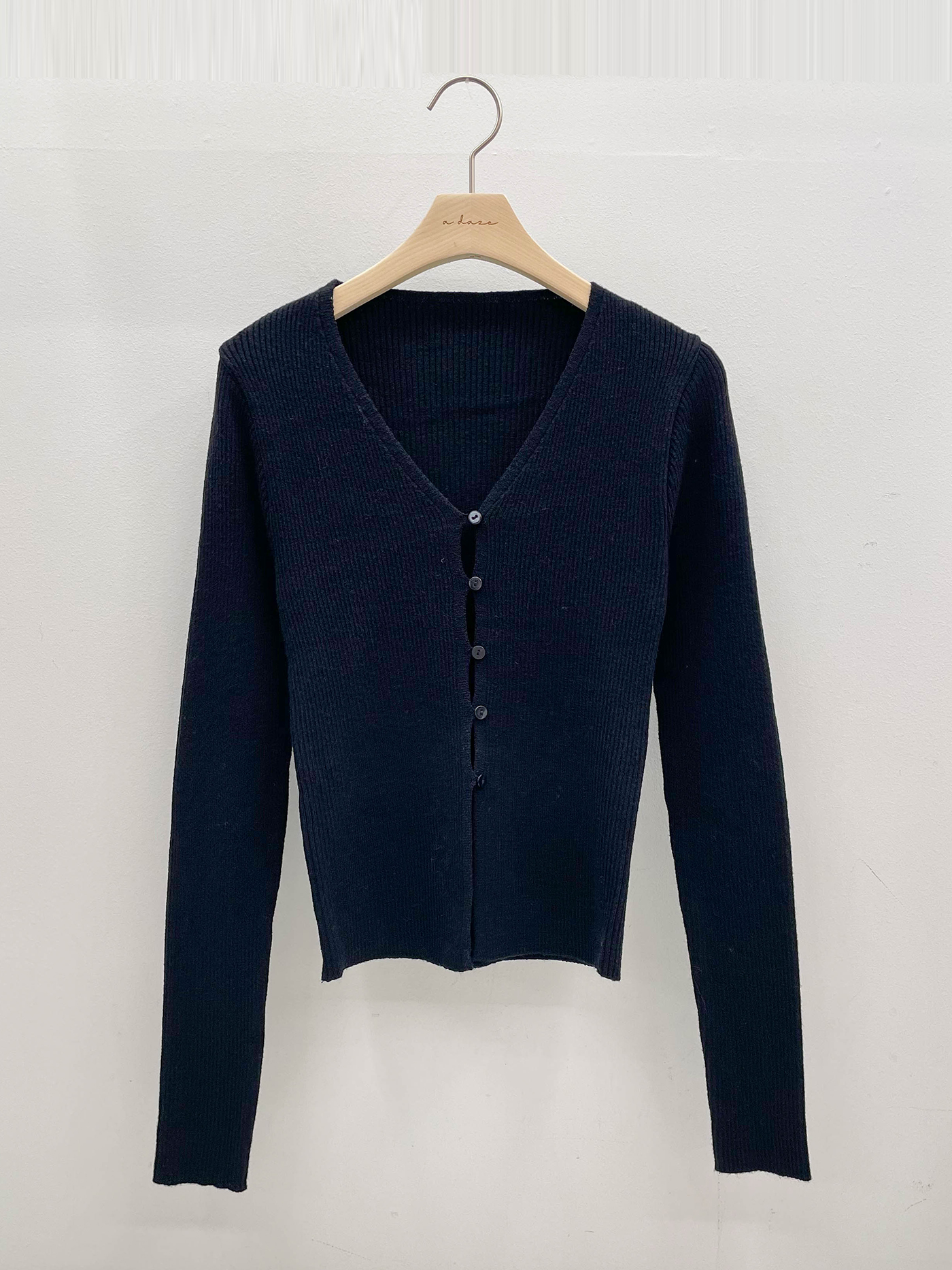 リブボタンVネックスリムカーディガン | 詳細画像19