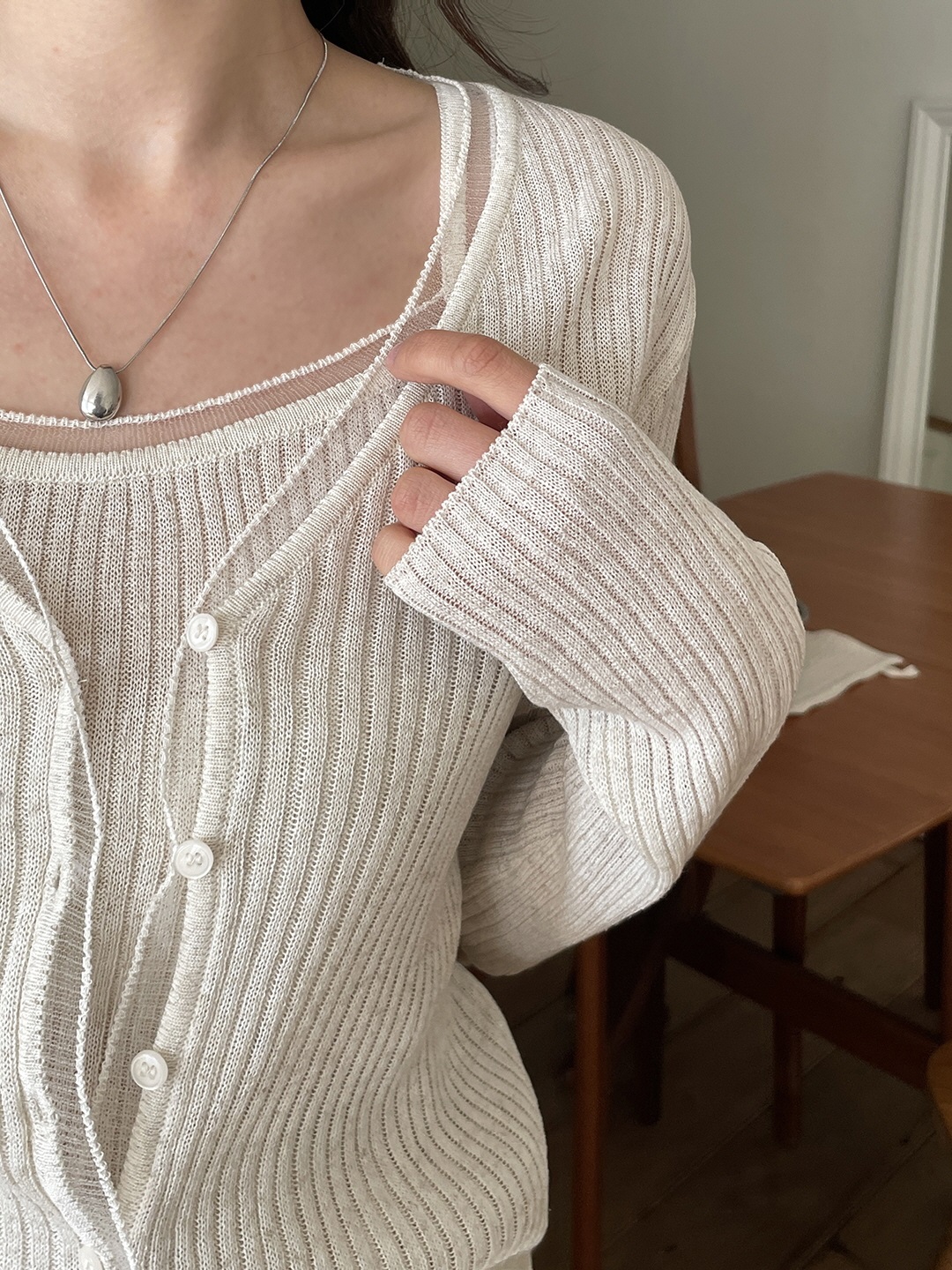 リブリネン混Vネックカーディガン | 詳細画像9