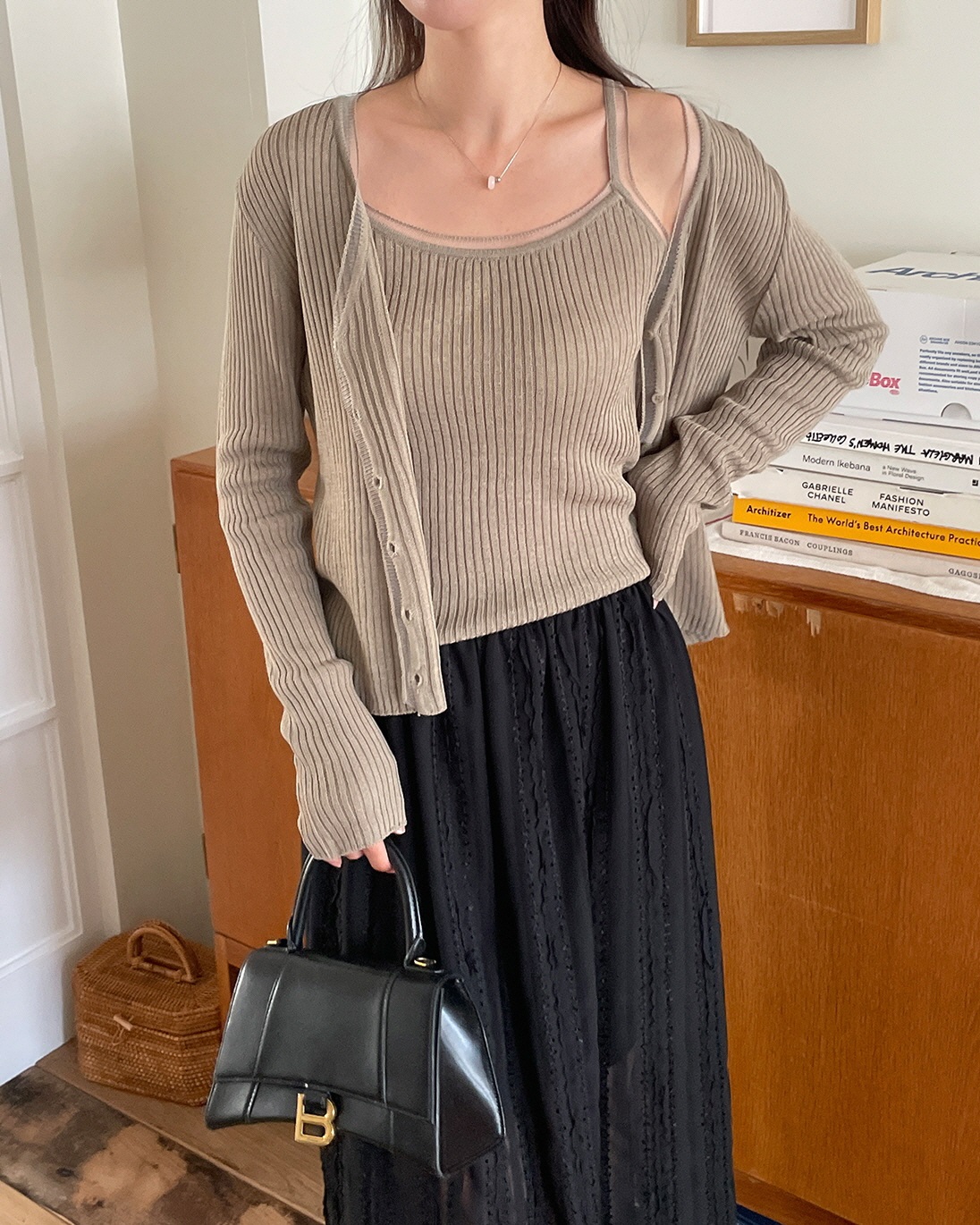 リブリネン混Vネックカーディガンキャミソールアンサンブル | 詳細画像7