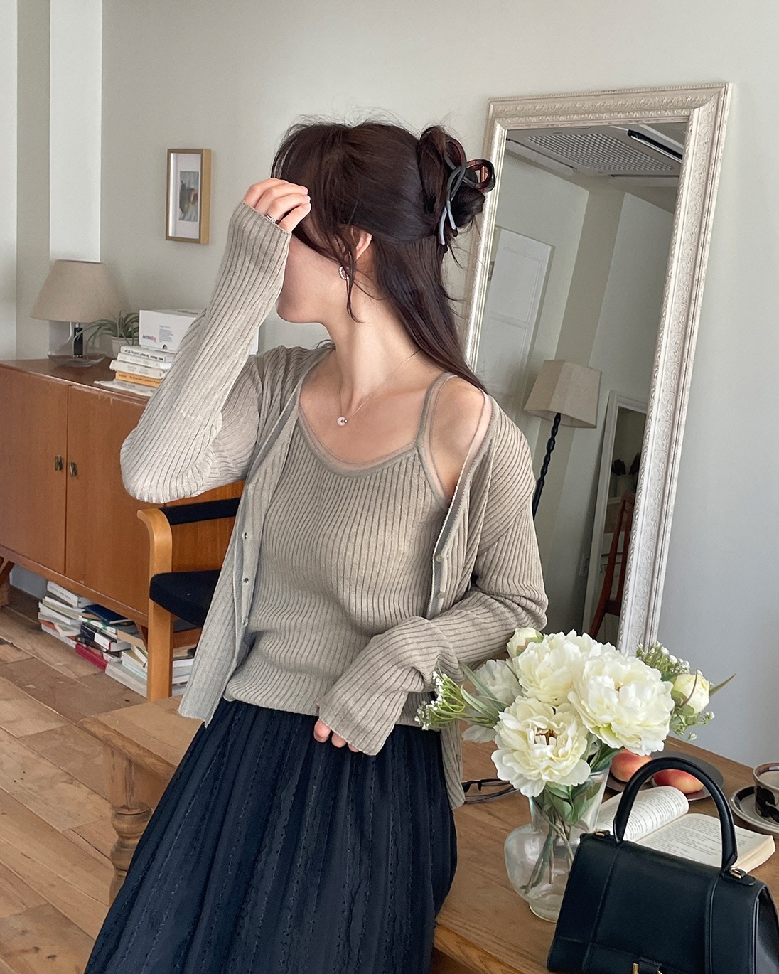 リブリネン混Vネックカーディガンキャミソールアンサンブル | 詳細画像10