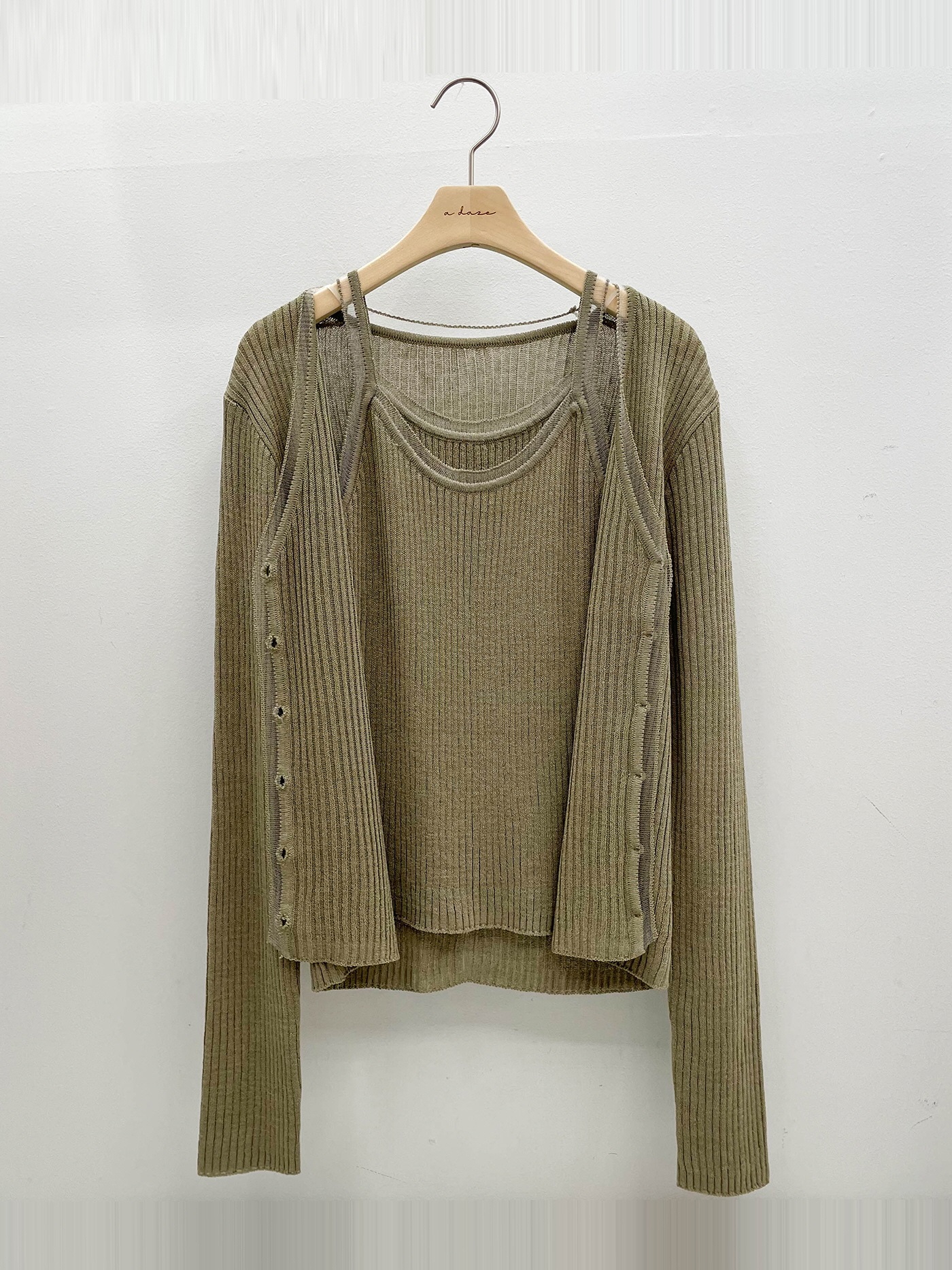 リブリネン混Vネックカーディガンキャミソールアンサンブル | 詳細画像14