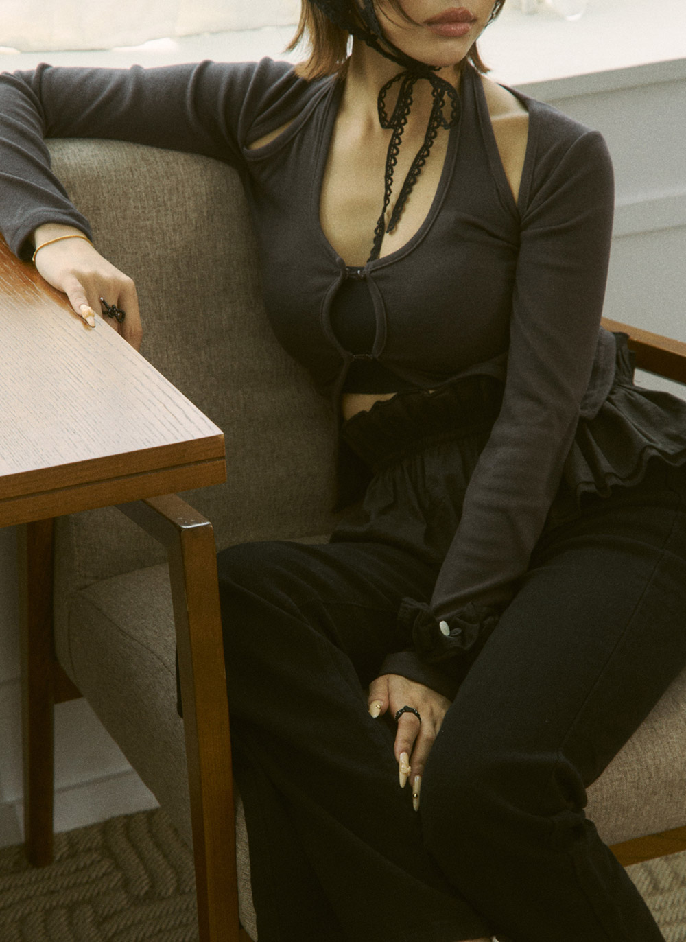 ボタンホルターネックレイヤード風長袖Tシャツ | DHOLIC | 詳細画像6