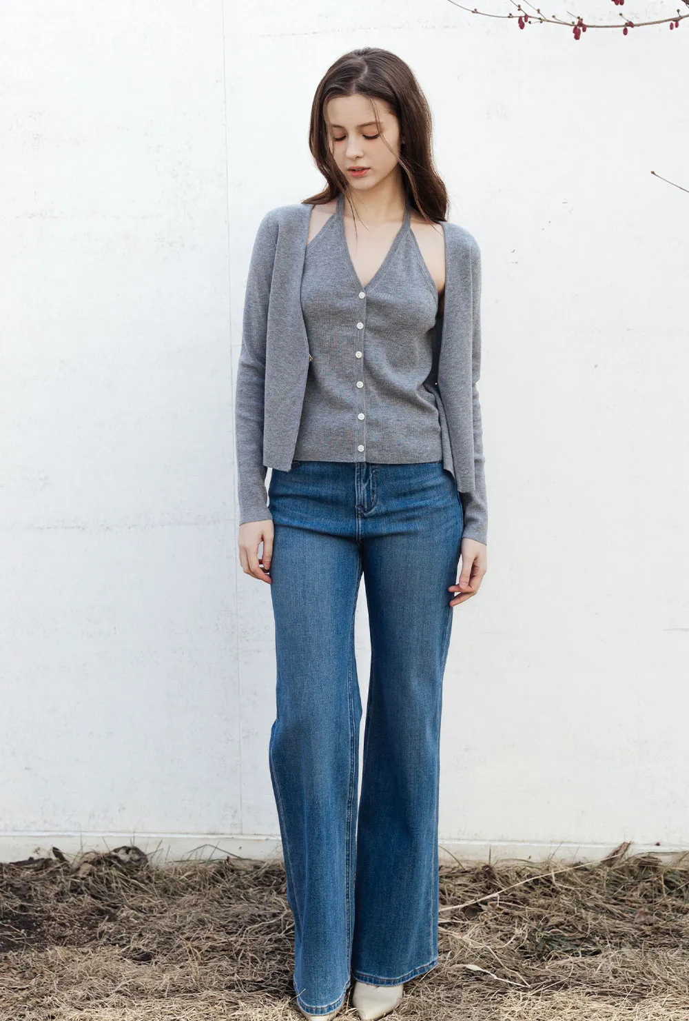 ウール混ボタンVネックホルターネックスリムレイヤード風長袖ホックセミクロップド無地カーディガン | 詳細画像1