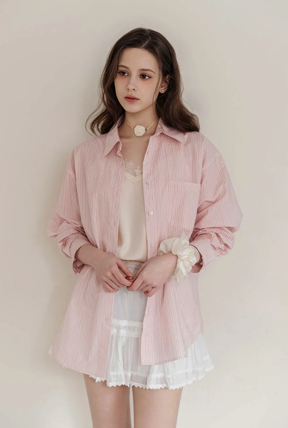 ボタンカラーボクシールーズ長袖刺繍ストライプシャツ | 詳細画像1