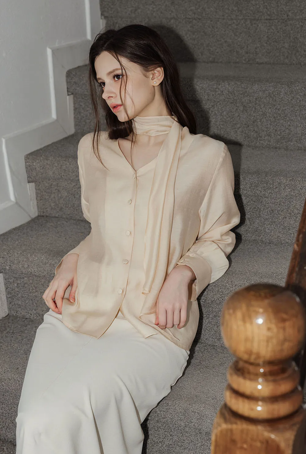 ボタンボウタイベーシック長袖ギャザーブラウス | 詳細画像1