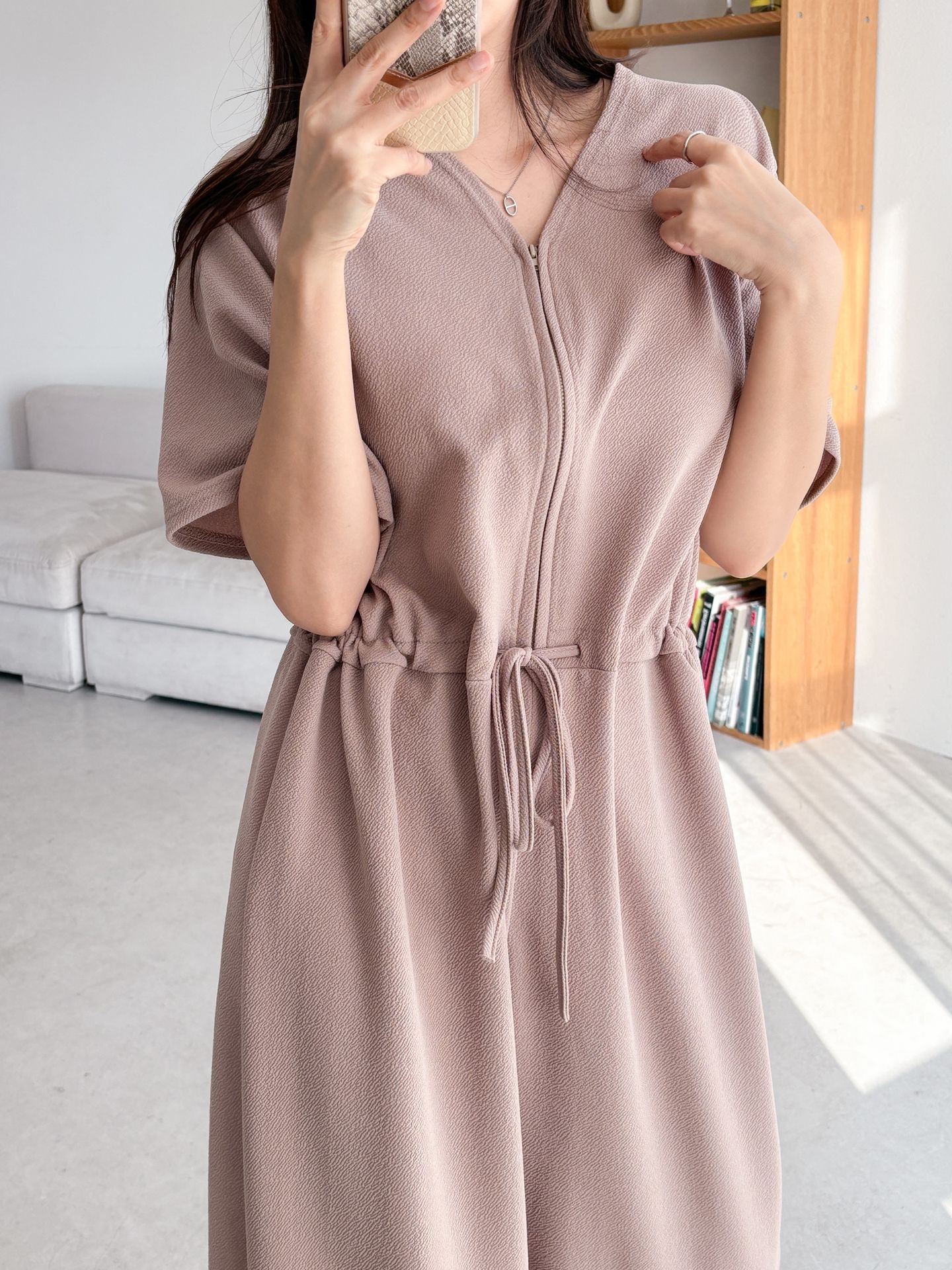 ジップアップVネックドローストリングラインロングルーズ半袖ワイドドロップショルダー無地オールインワン | 詳細画像3