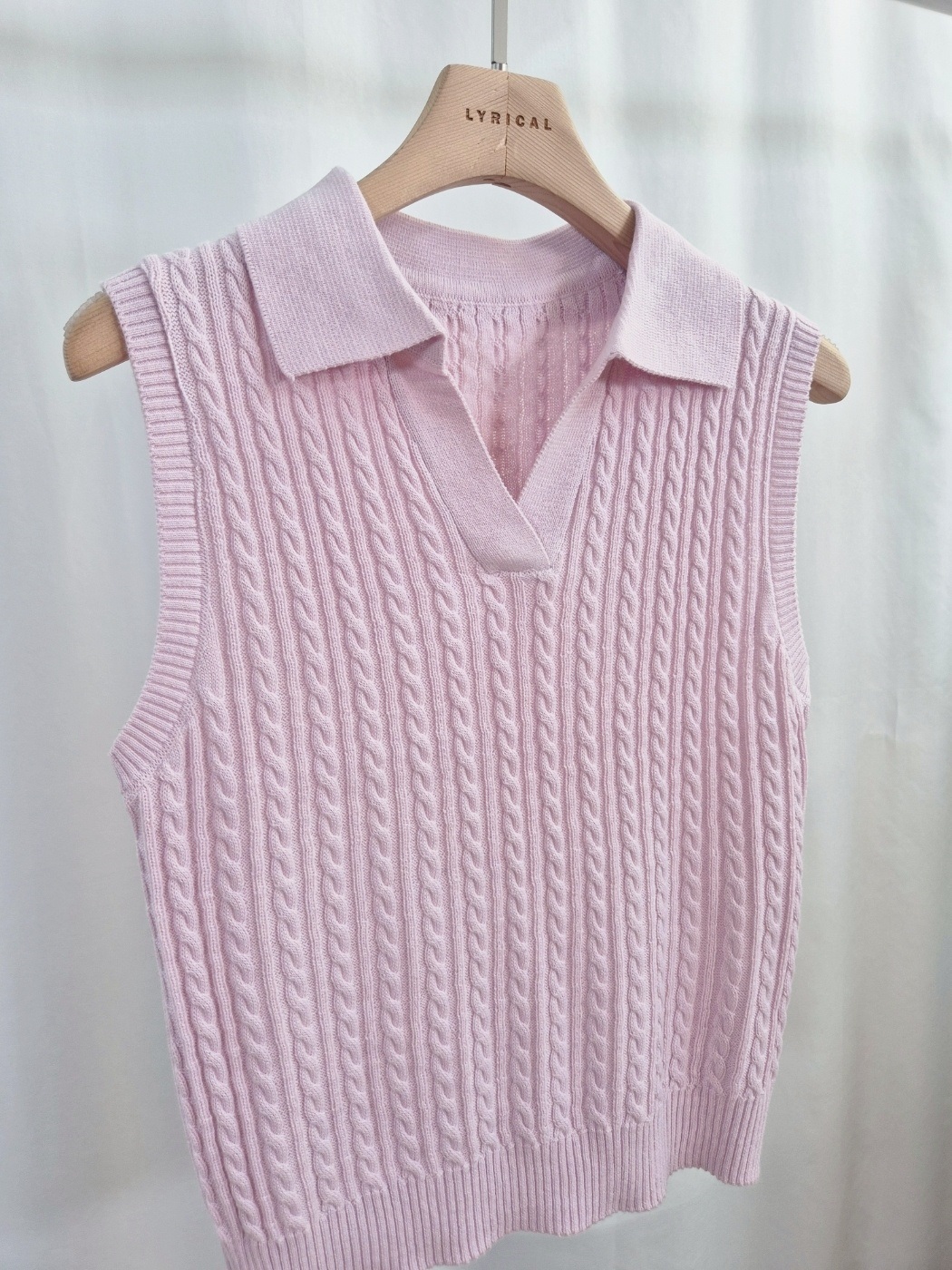 ウール混Vネックオープンカラーベーシックケーブルニットベスト | 詳細画像11