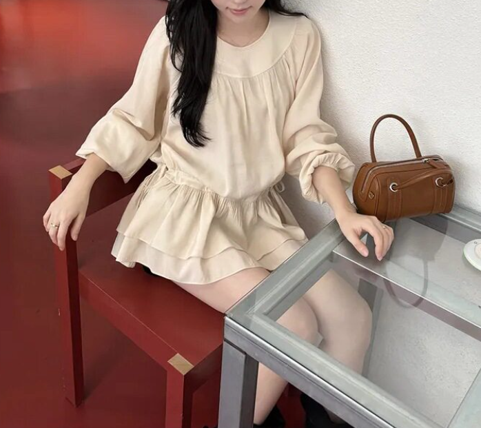 ラウンドネックシャーリングドローストリングラッフルティアードラインパフスリーブ長袖フレアAラインミニ無地ワンピース | 詳細画像4