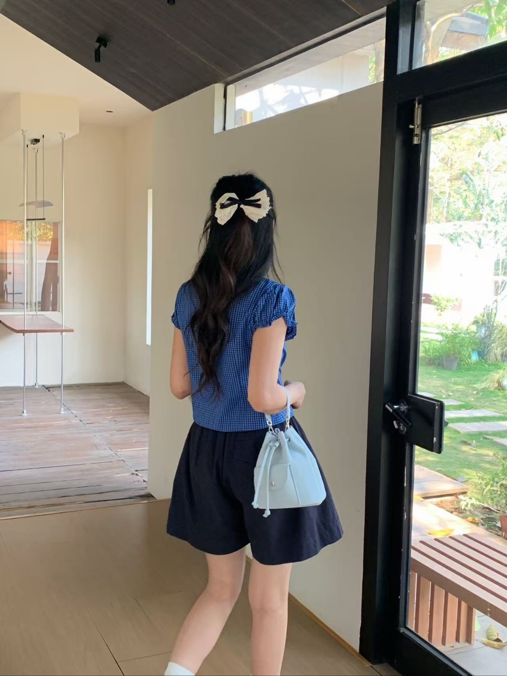 レザー調ボタンポケットドローコードノット無地ショルダーバッグストラップ付 | 詳細画像5