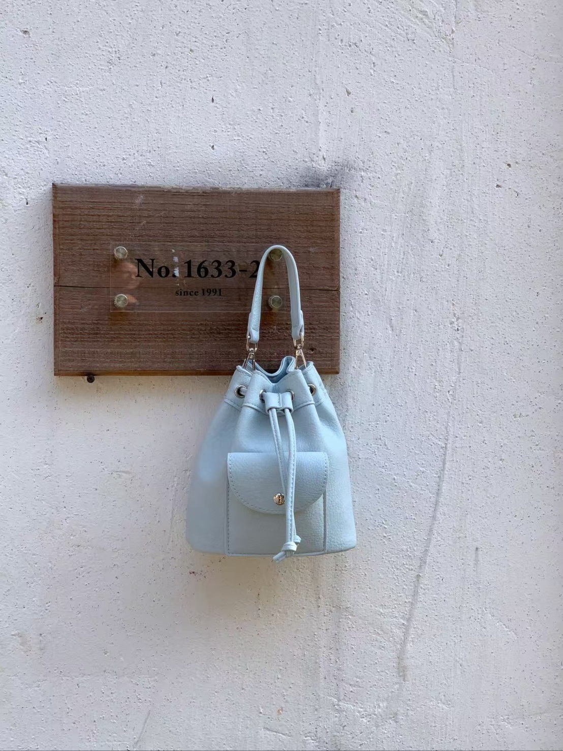 レザー調ボタンポケットドローコードノット無地ショルダーバッグストラップ付 | 詳細画像18