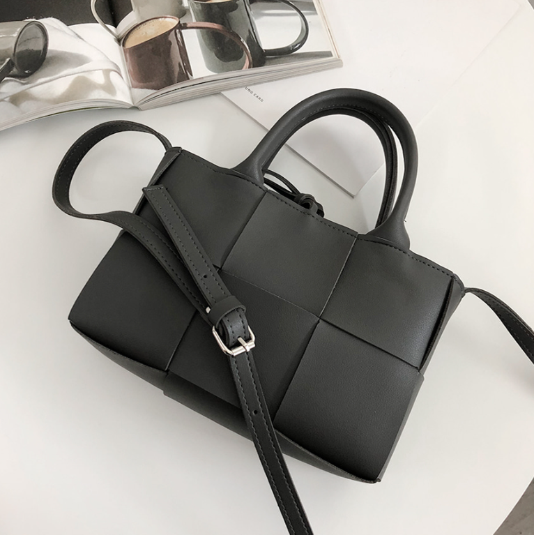 レザー調ショルダーバッグショルダーバッグ | 詳細画像23