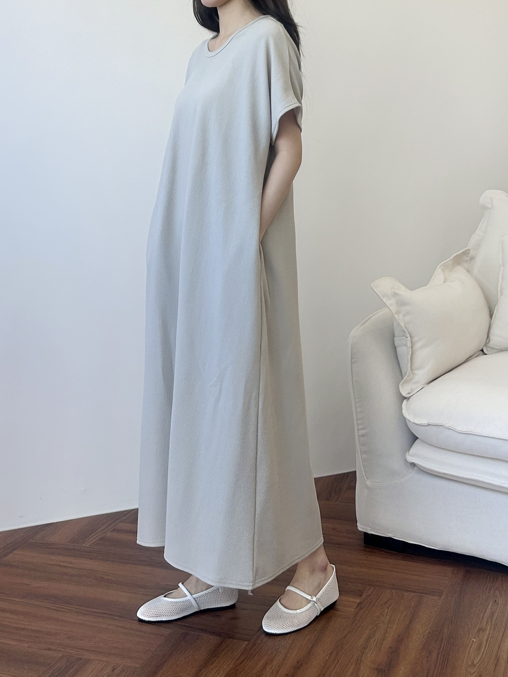 ラウンドネックマキシロング半袖ワンピース | 詳細画像3