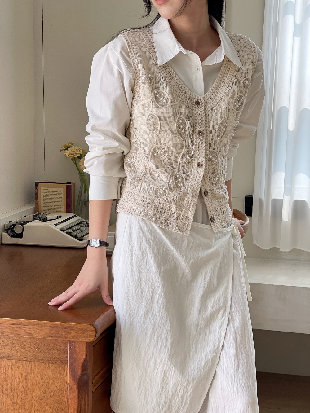 レースエコパールボタンVネックビスチェ | 詳細画像2