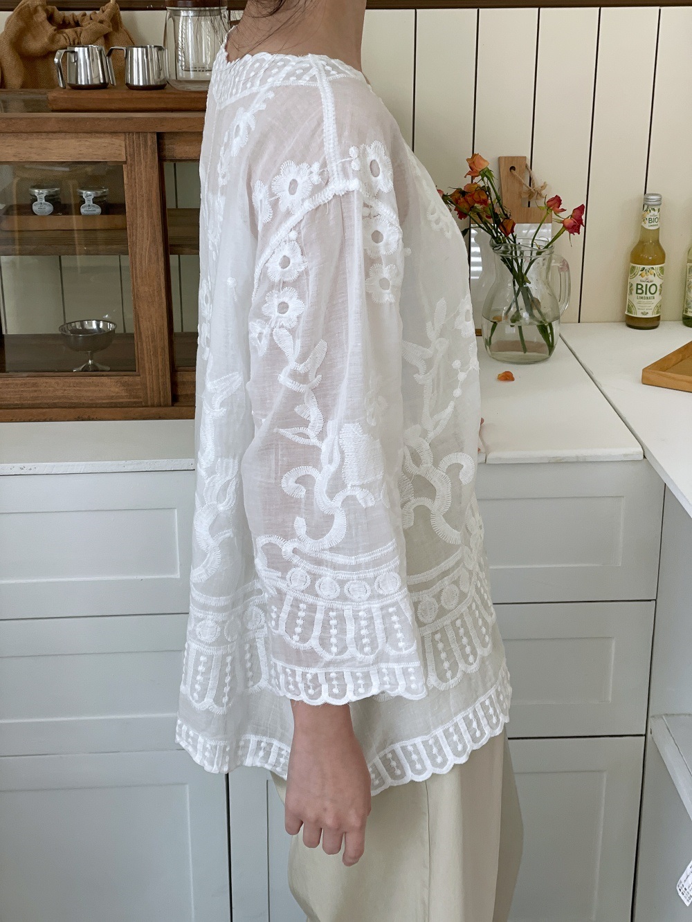 コットン花柄レースボタンVネックメロウ長袖ブラウス | 詳細画像14