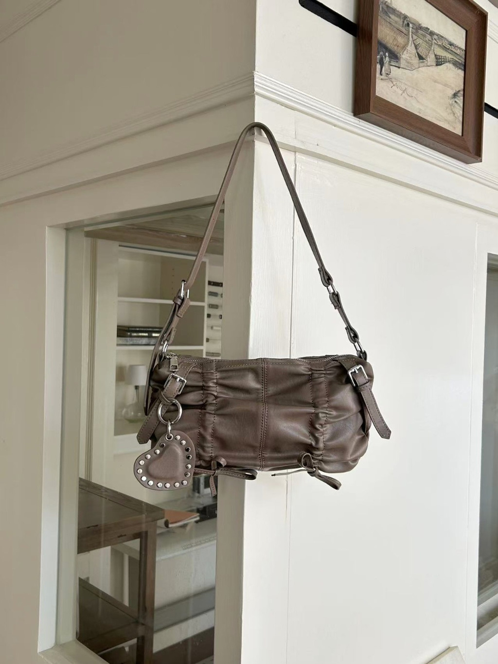 レザー調ギャザーショルダーバッグ | 詳細画像15