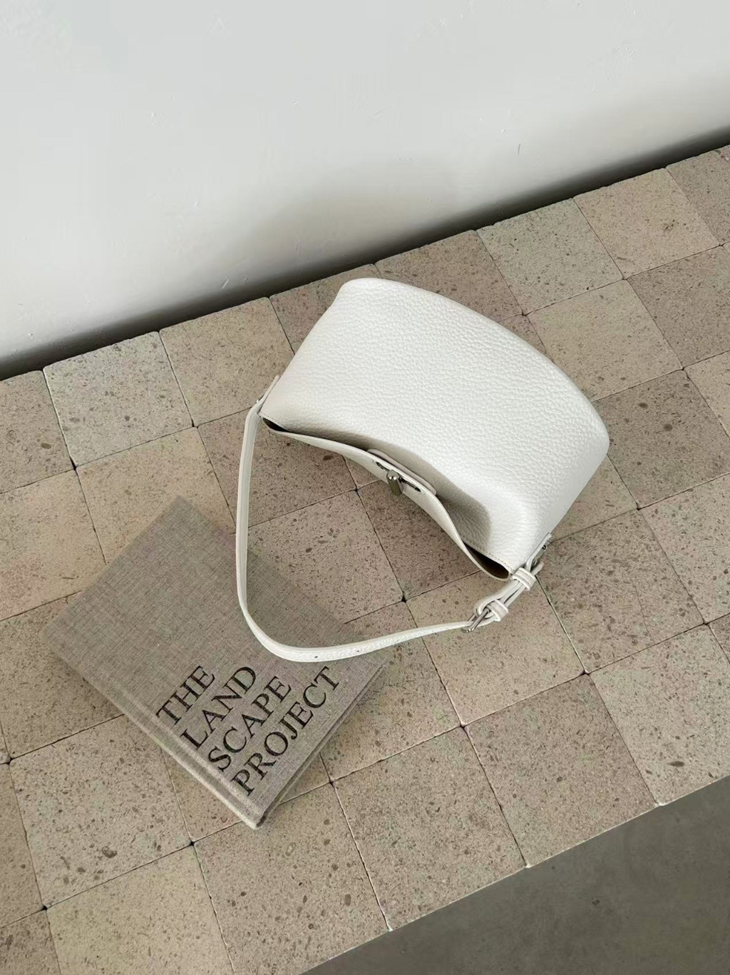 レザー調Hラインショルダーバッグポーチ付 | 詳細画像14