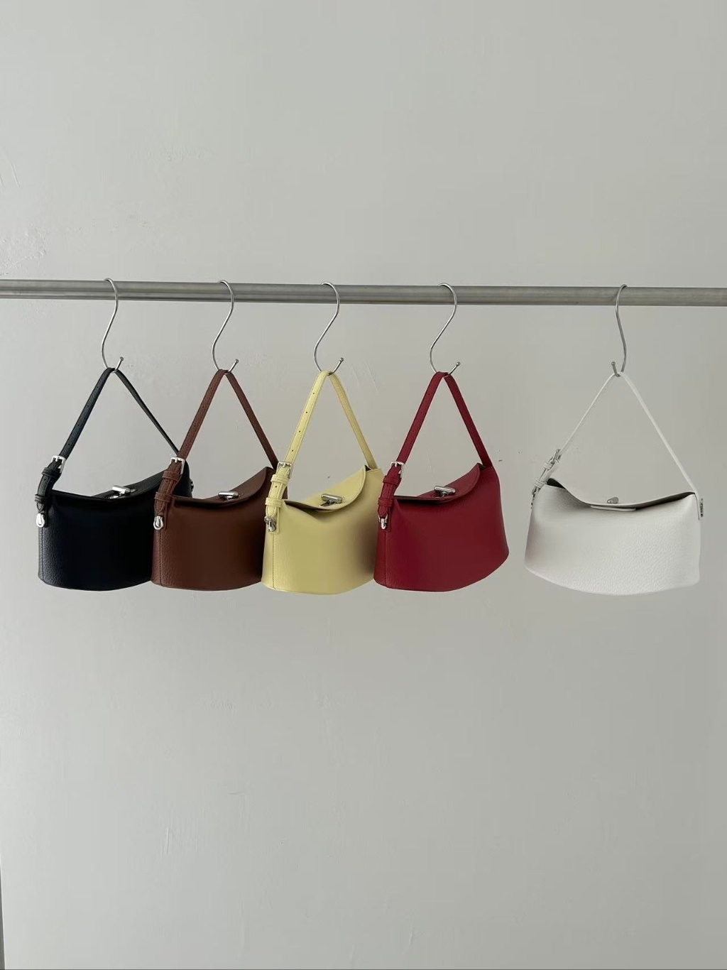 レザー調Hラインショルダーバッグポーチ付 | 詳細画像17