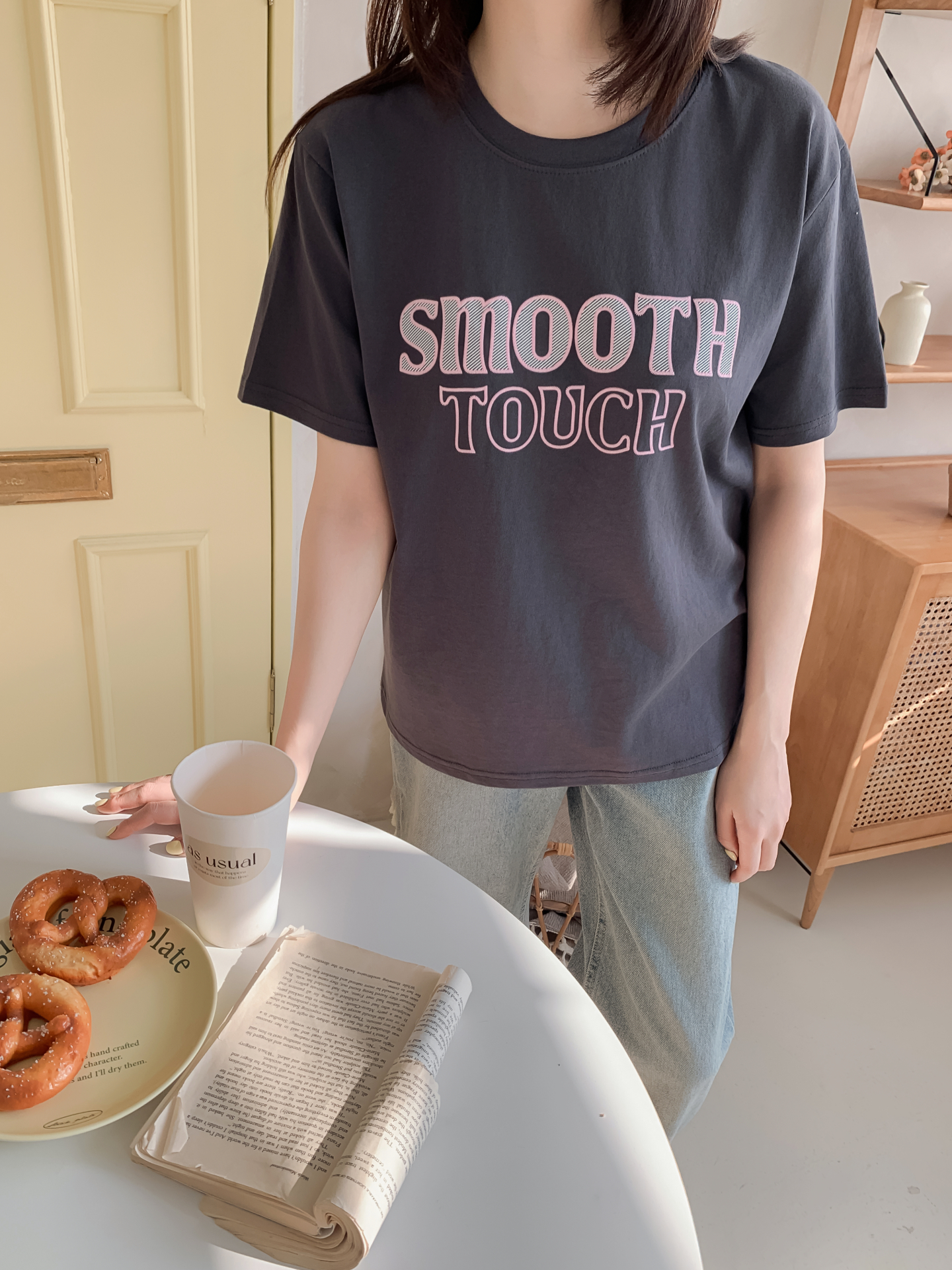 コットンラウンドネック半袖レタリング刺繍Tシャツ | 詳細画像6