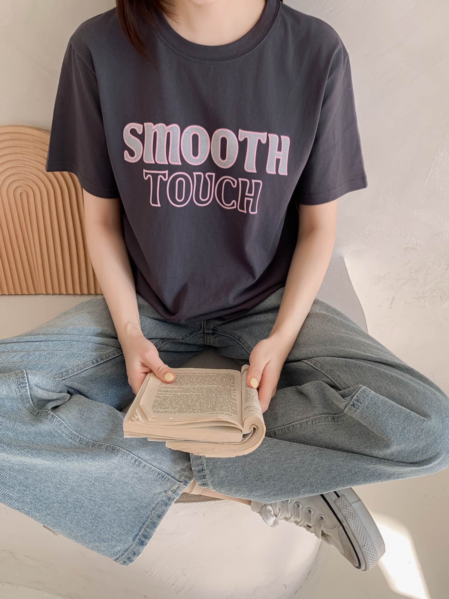 コットンラウンドネック半袖レタリング刺繍Tシャツ | 詳細画像11