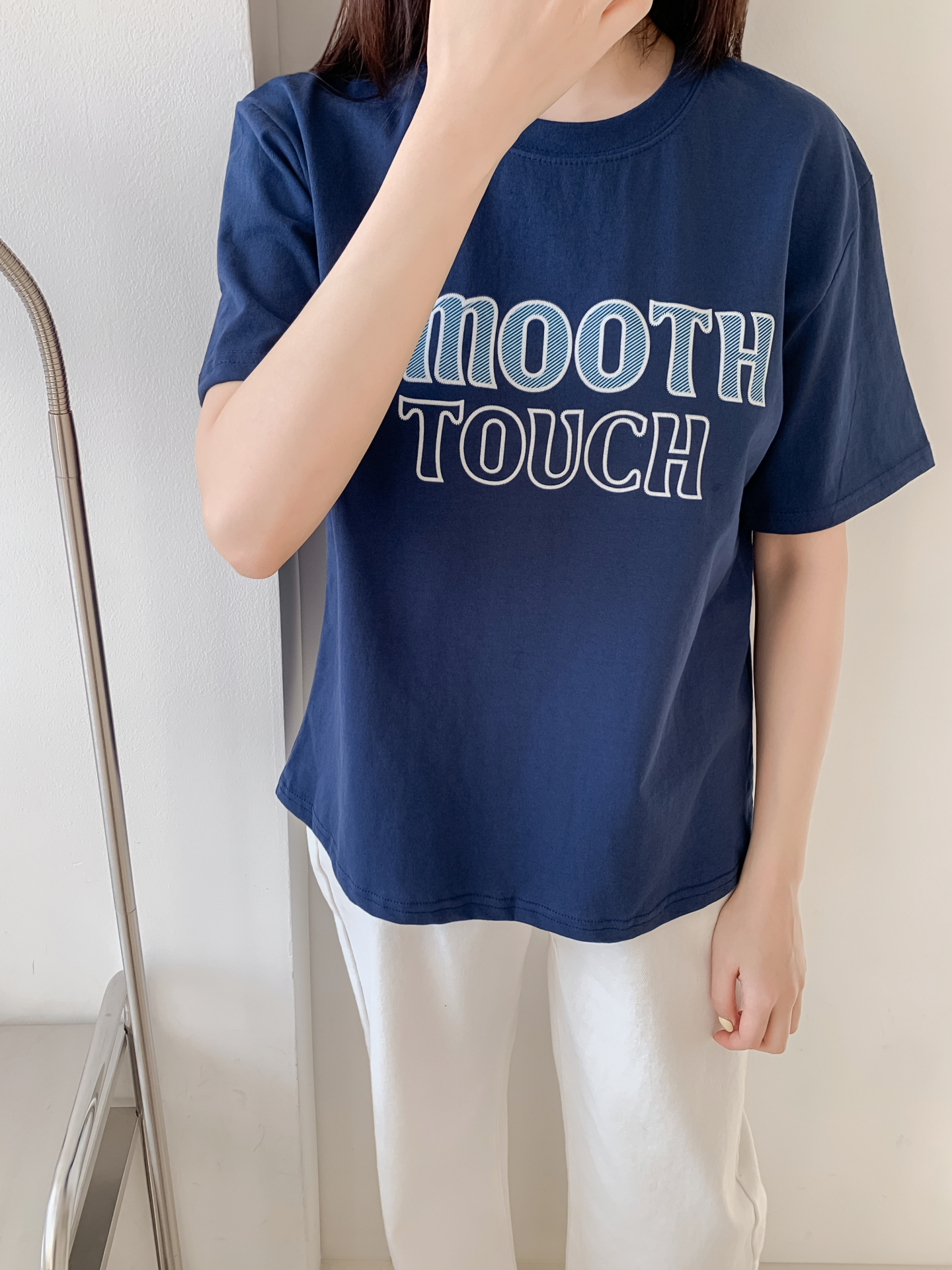 コットンラウンドネック半袖レタリング刺繍Tシャツ | 詳細画像18