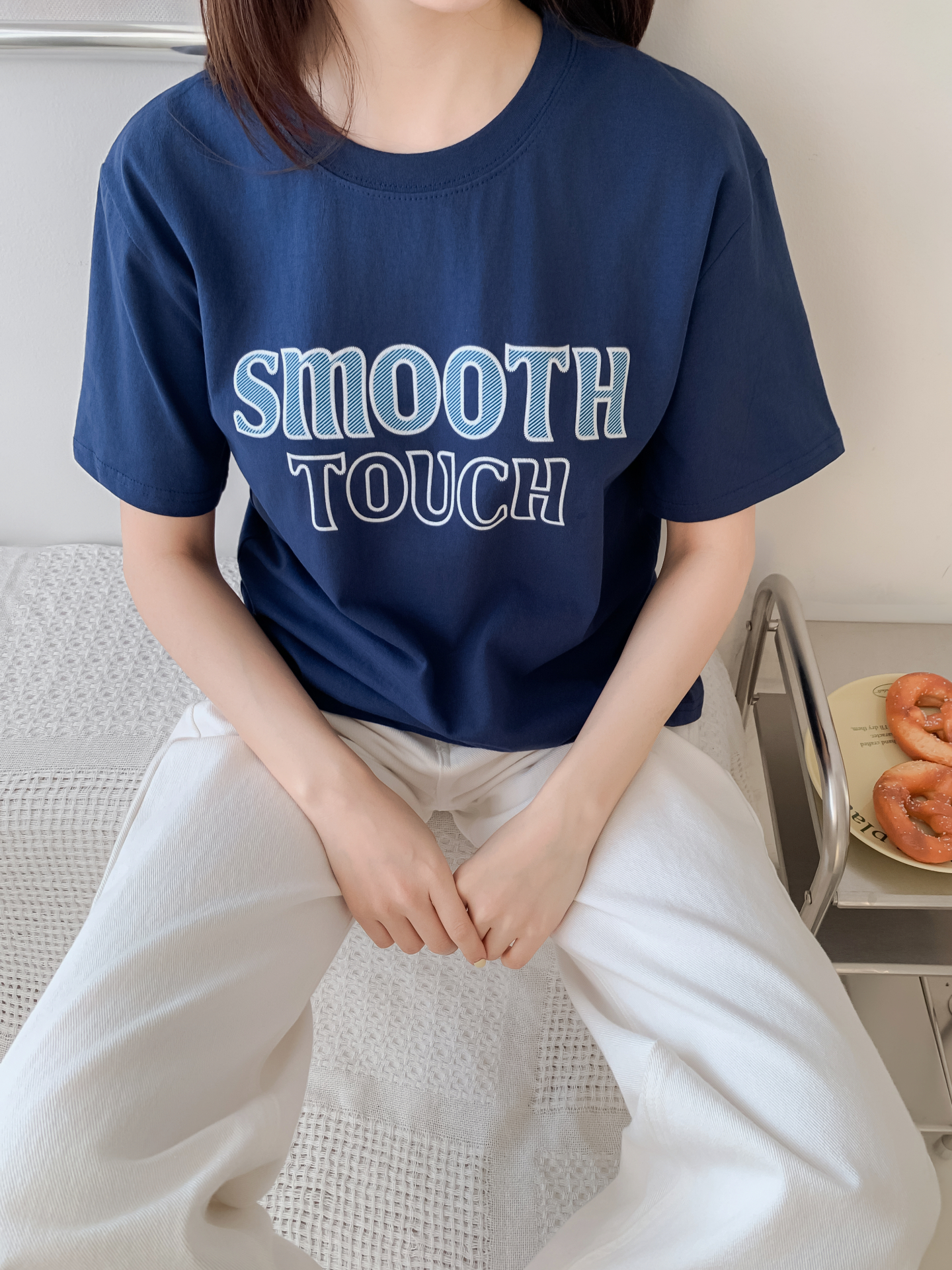 コットンラウンドネック半袖レタリング刺繍Tシャツ | 詳細画像21