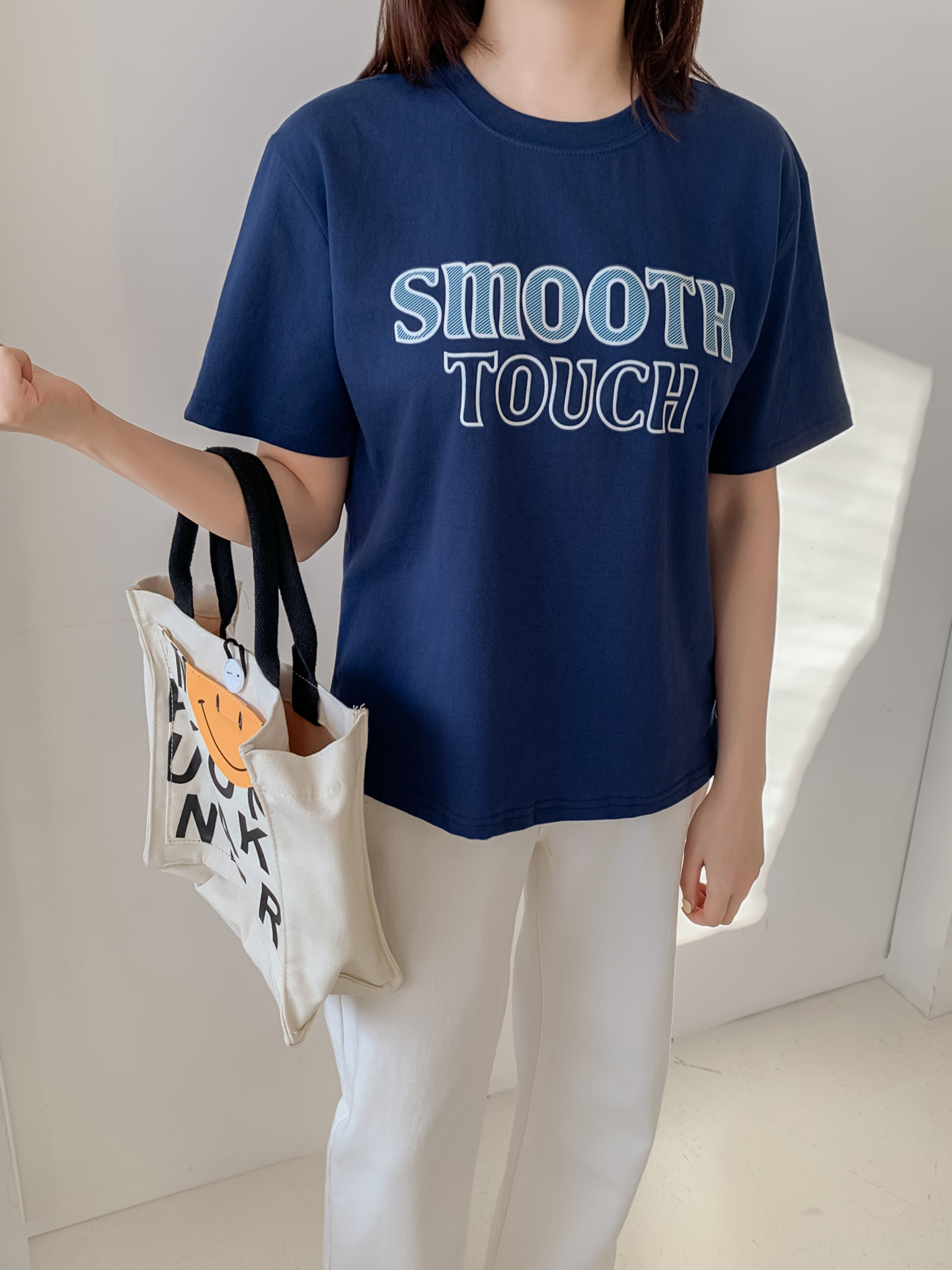 コットンラウンドネック半袖レタリング刺繍Tシャツ | 詳細画像27