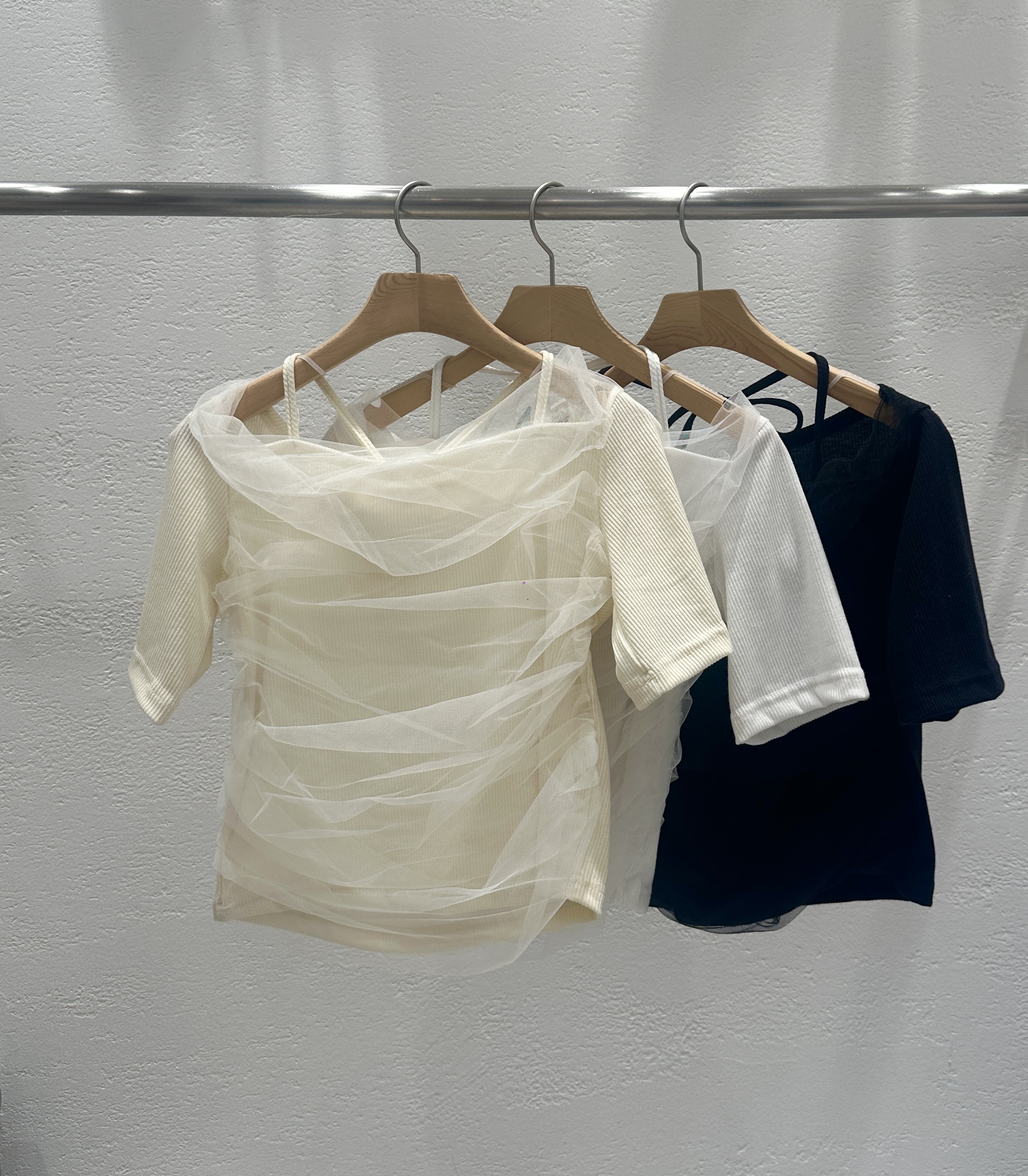 チュールコンビドレープホルターネック半袖Tシャツ | 詳細画像20