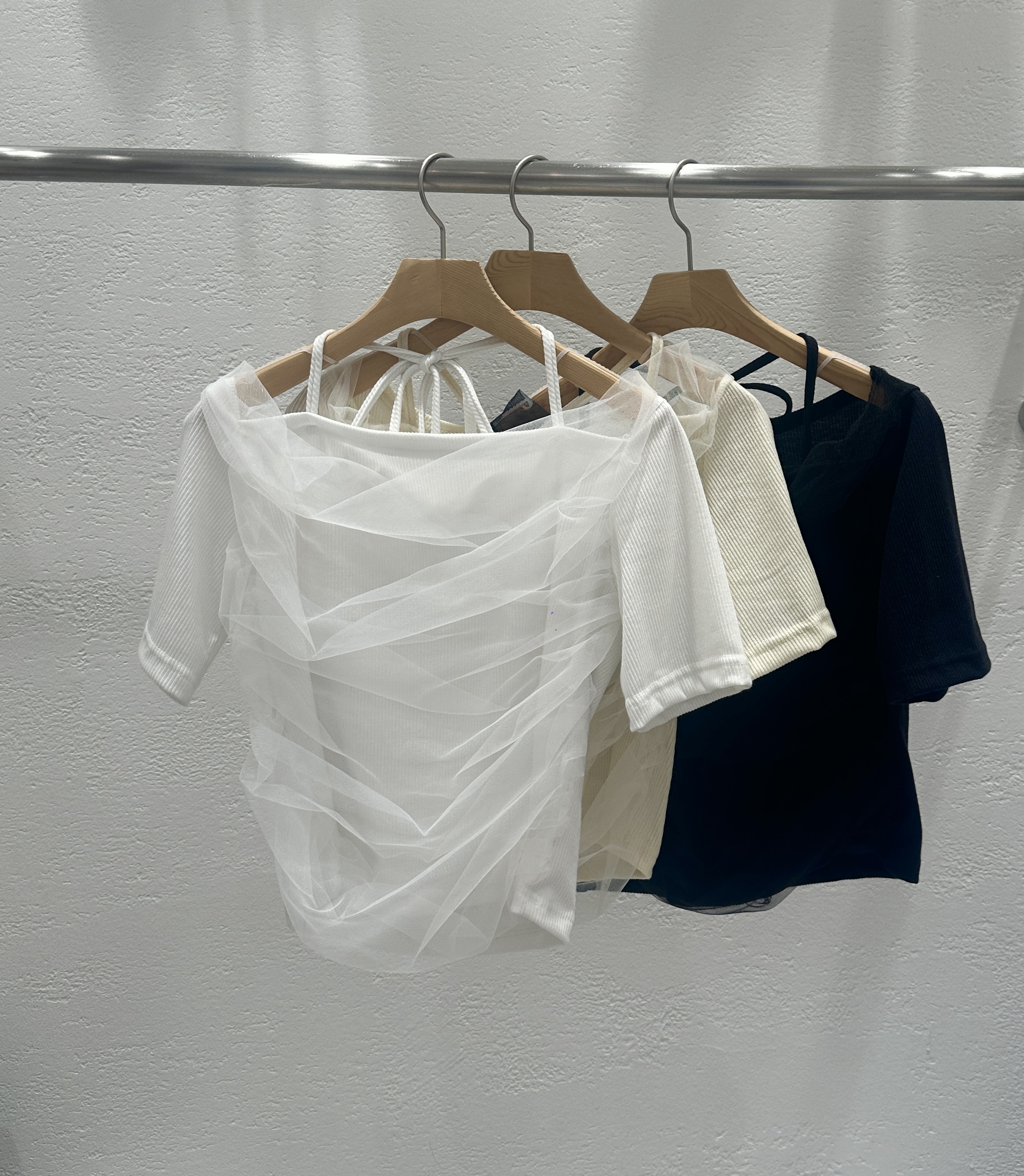 チュールコンビドレープホルターネック半袖Tシャツ | 詳細画像21