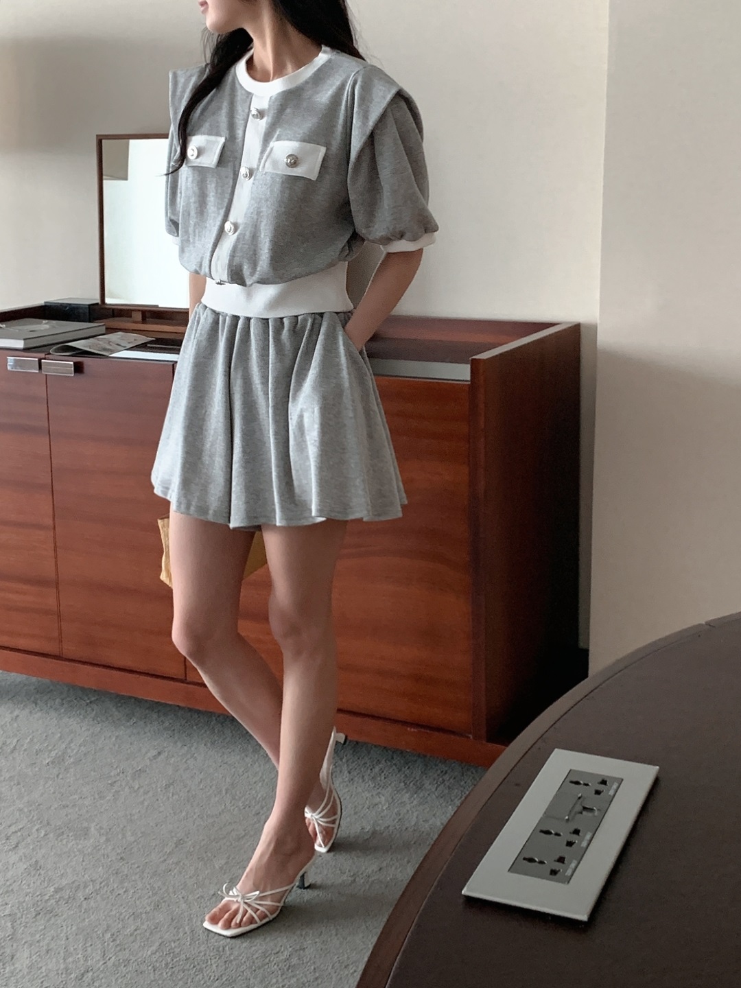 ラウンドネックポケットウエストゴムショート半袖Aラインフェイクボタンセットアップ | 詳細画像14