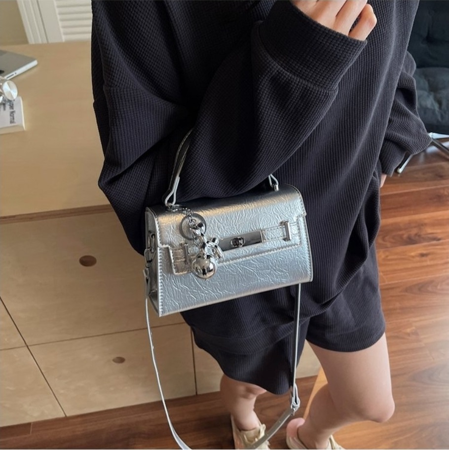 レザー調Hラインカラーショルダーバッグ | 詳細画像3