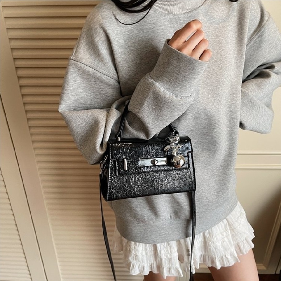 レザー調Hラインカラーショルダーバッグ | 詳細画像9