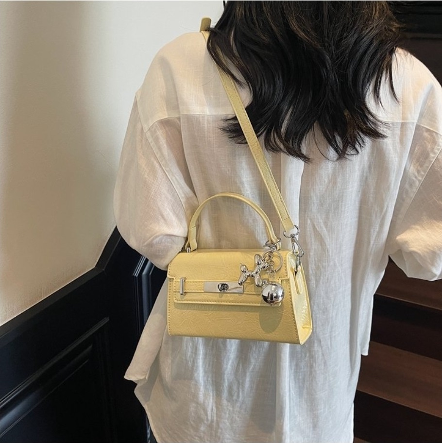 レザー調Hラインカラーショルダーバッグ | 詳細画像10