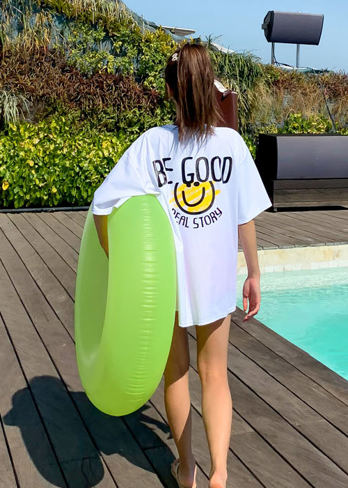 ラウンドネックスリットベーシックルーズ半袖ロゴTシャツレッシュ