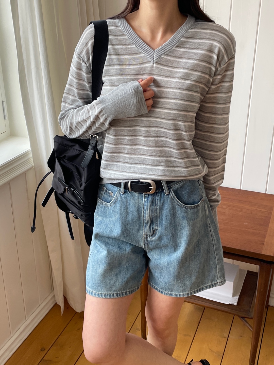 Vネックボクシールーズ長袖配色Tシャツ | 詳細画像11