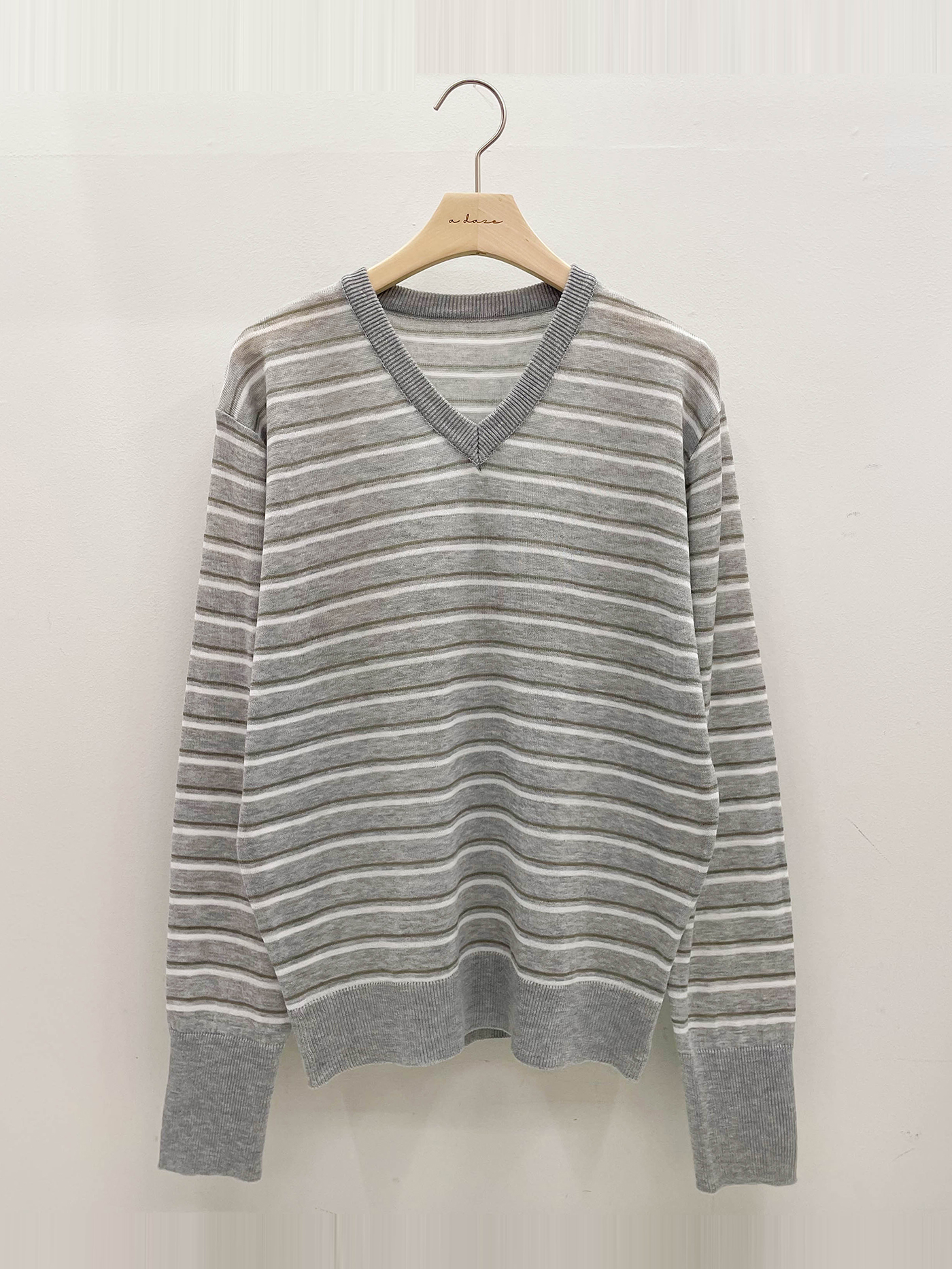 Vネックボクシールーズ長袖配色Tシャツ | 詳細画像15