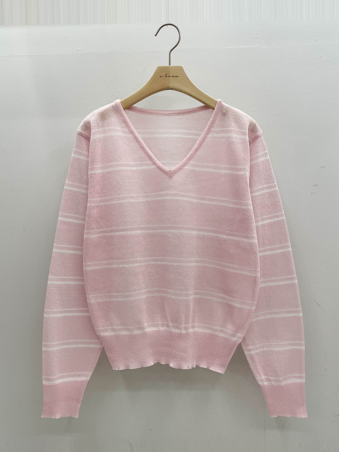 Vネックベーシック長袖ボーダー配色ニット | 詳細画像13