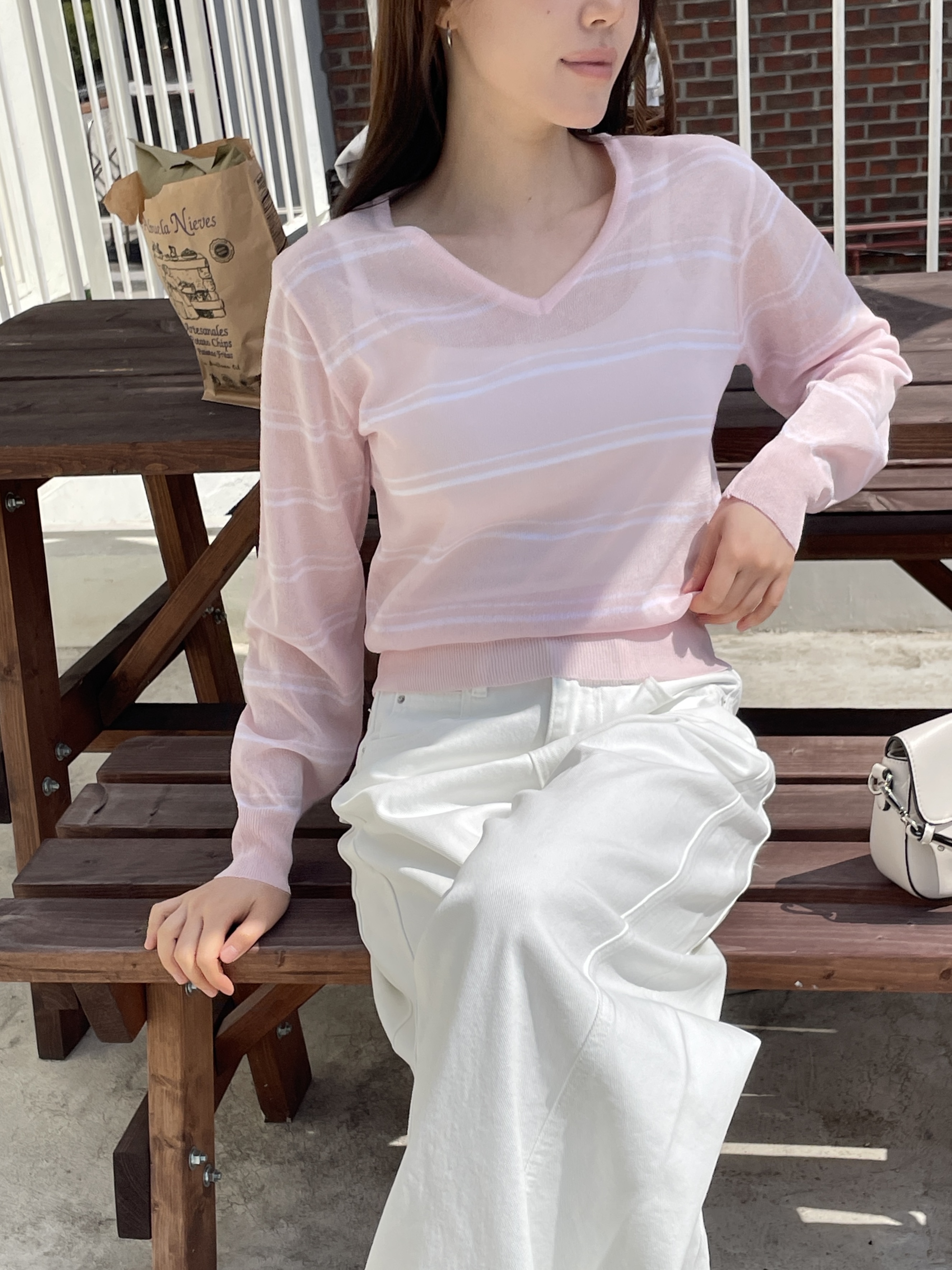 Vネックベーシック長袖ボーダー配色ニット | 詳細画像2