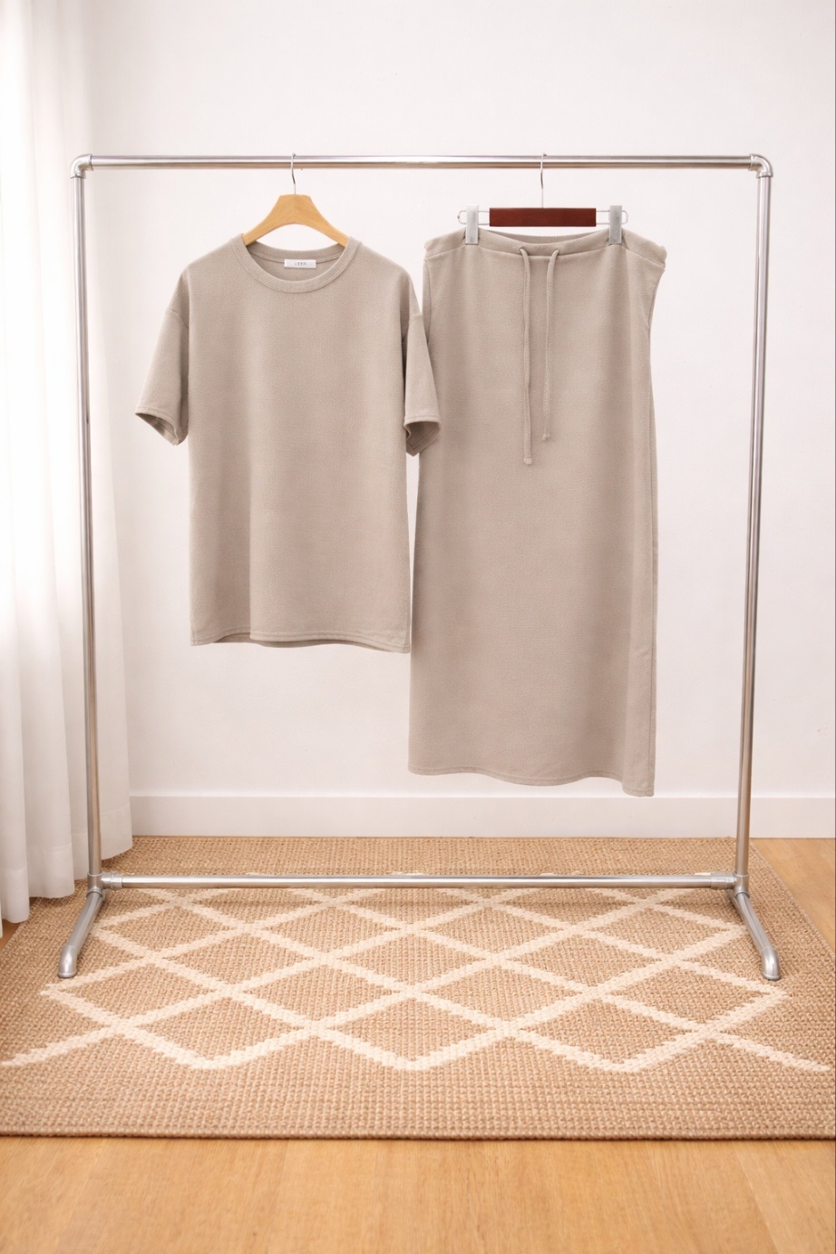 ラウンドネックベーシックウエストゴムロング半袖セットアップスカートTシャツ | 詳細画像16