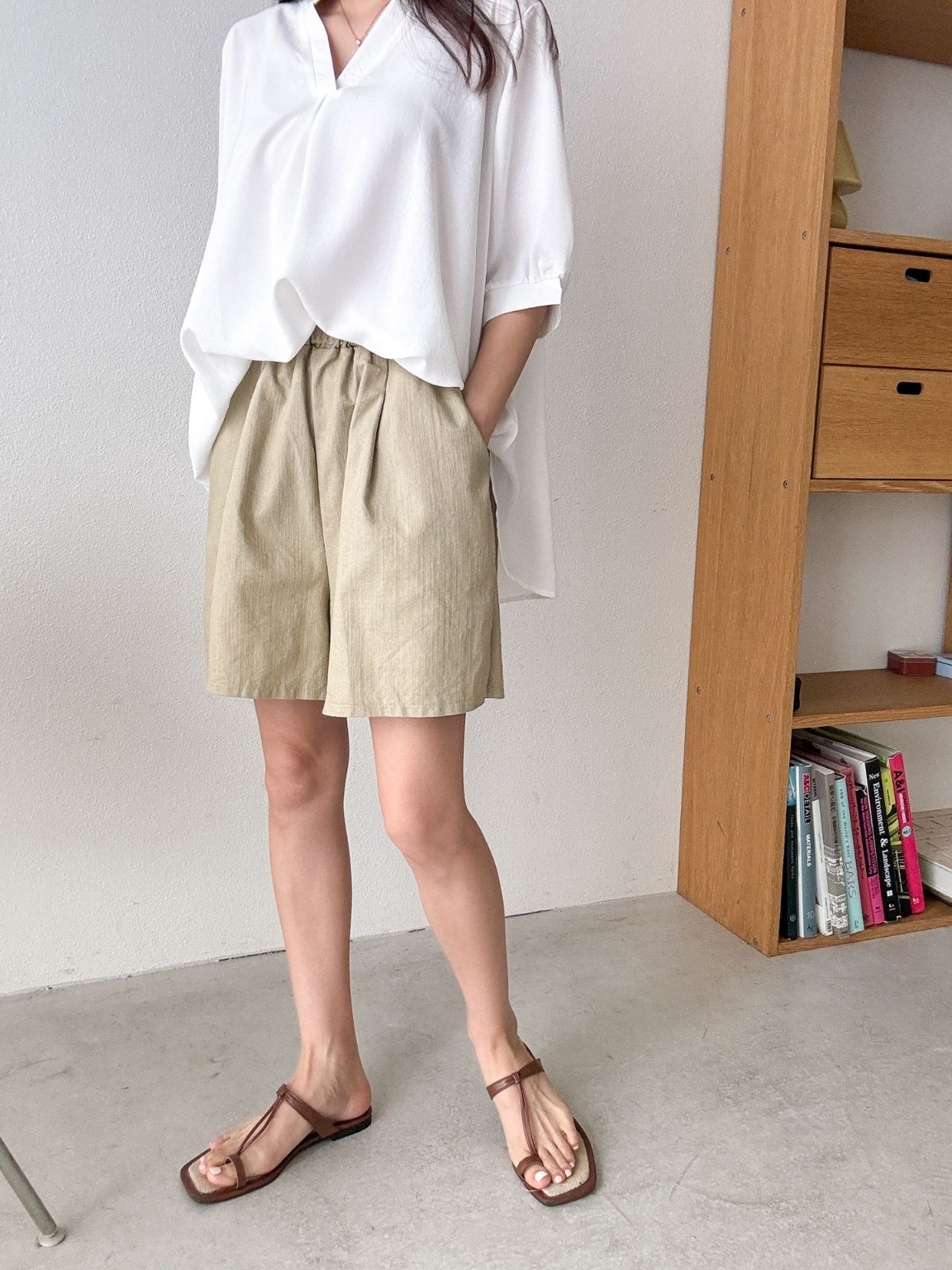 コットンポケットウエストゴムオーバーサイズミニ無地ショートパンツ | 詳細画像11