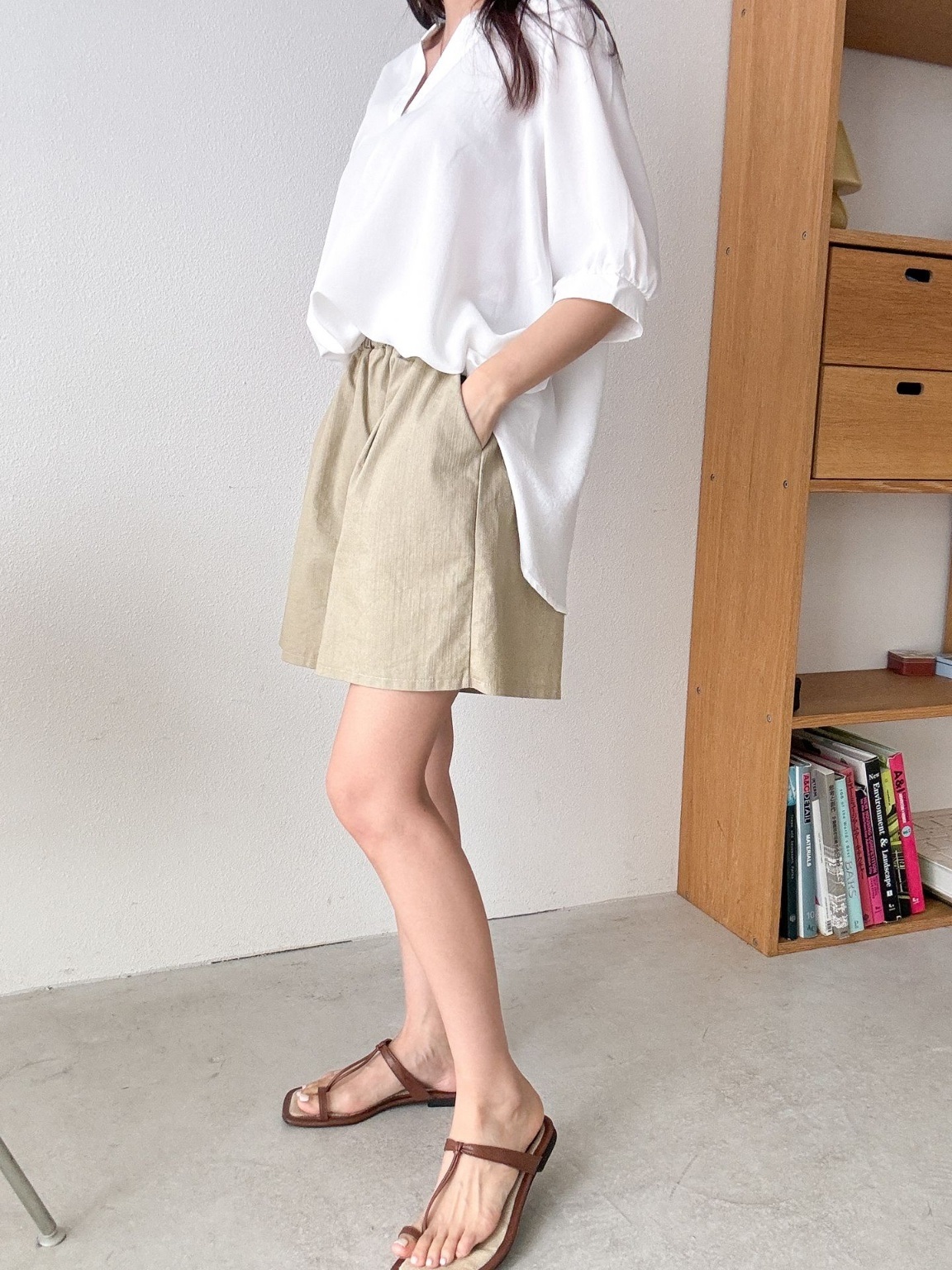 コットンポケットウエストゴムオーバーサイズミニ無地ショートパンツ | 詳細画像14