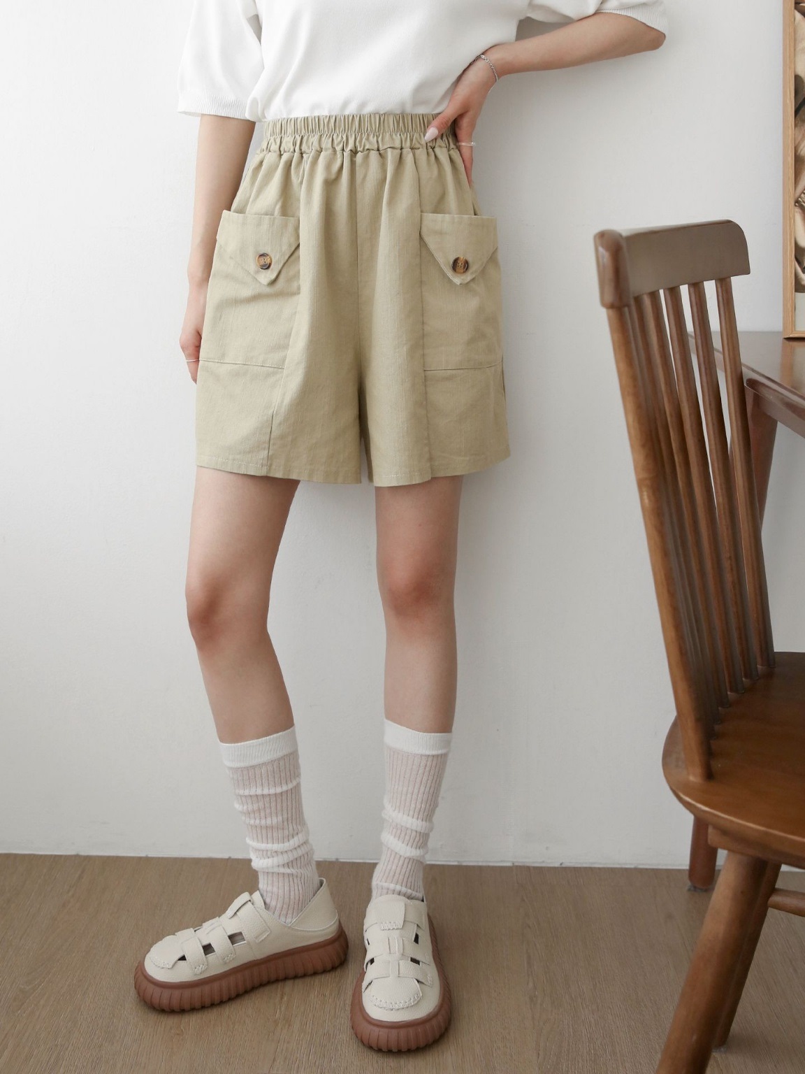 ポケットウエストゴムフェイクボタンハーフ無地ハーフパンツ | 詳細画像13