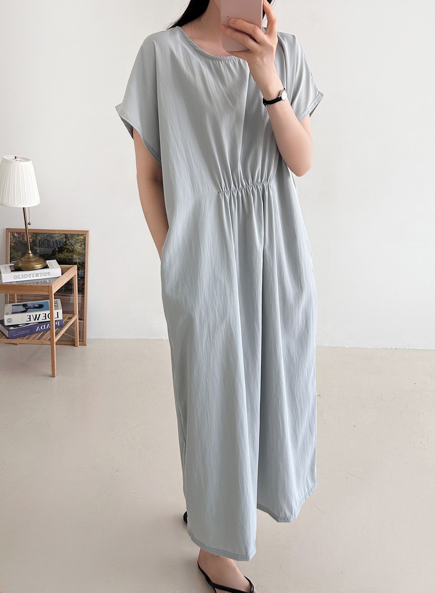 ラウンドネックシャーリングフレンチスリーブオーバーサイズマキシルーズ半袖Hライン(ロング丈)無地ワンピース | 詳細画像2