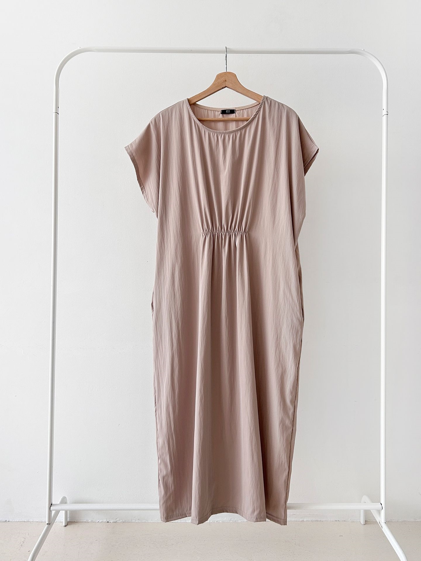 ラウンドネックシャーリングフレンチスリーブオーバーサイズマキシルーズ半袖Hライン(ロング丈)無地ワンピース | 詳細画像46