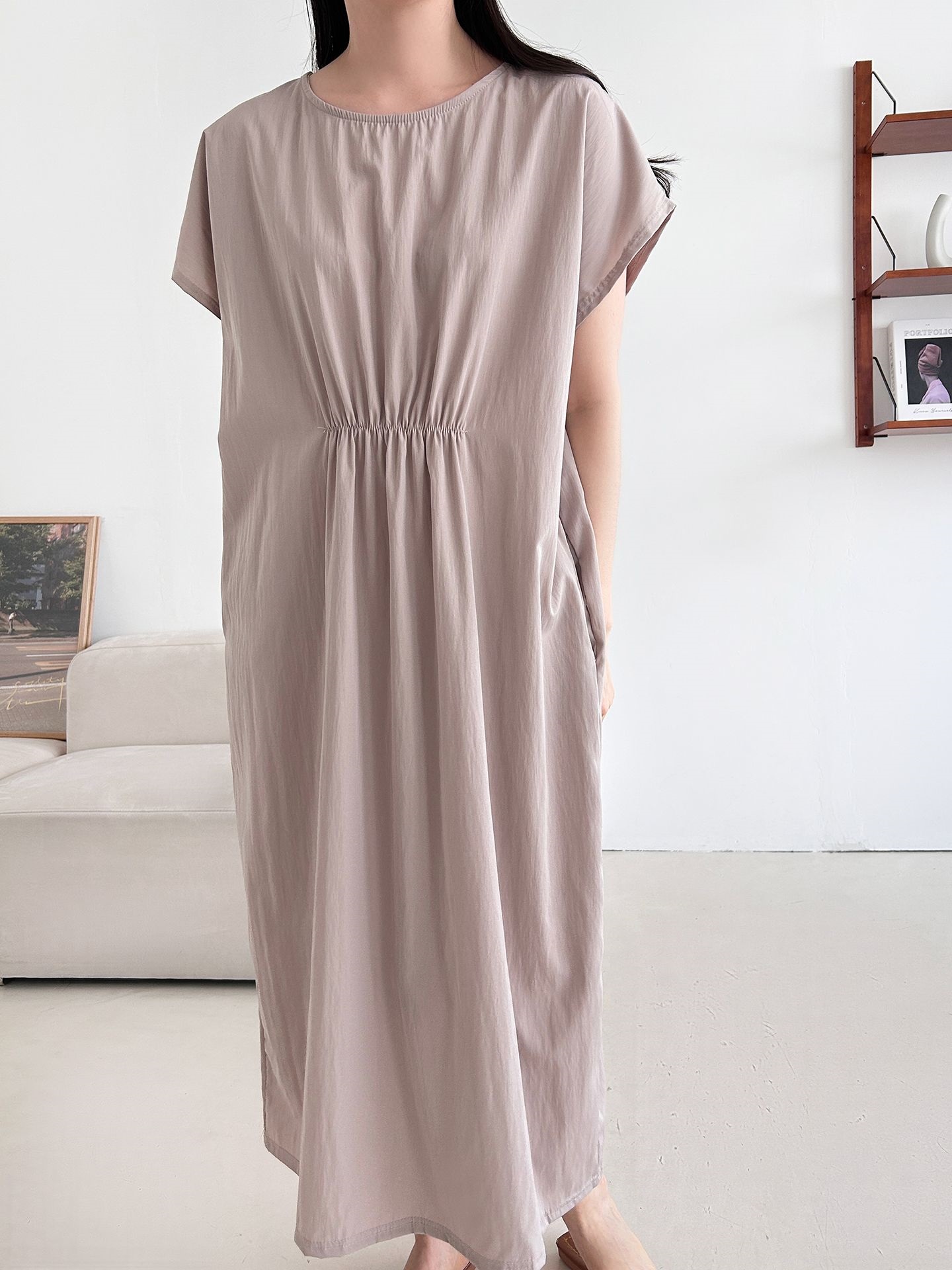 ラウンドネックシャーリングフレンチスリーブオーバーサイズマキシルーズ半袖Hライン(ロング丈)無地ワンピース | 詳細画像26