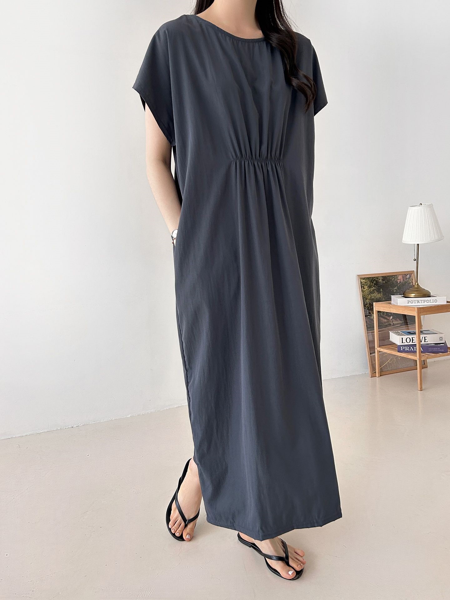 ラウンドネックシャーリングフレンチスリーブオーバーサイズマキシルーズ半袖Hライン(ロング丈)無地ワンピース | 詳細画像40