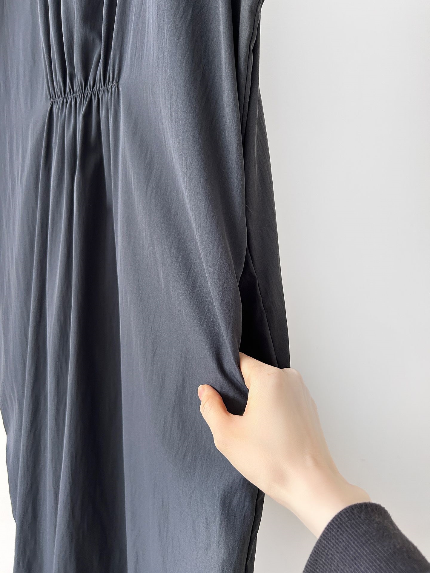 ラウンドネックシャーリングフレンチスリーブオーバーサイズマキシルーズ半袖Hライン(ロング丈)無地ワンピース | 詳細画像51