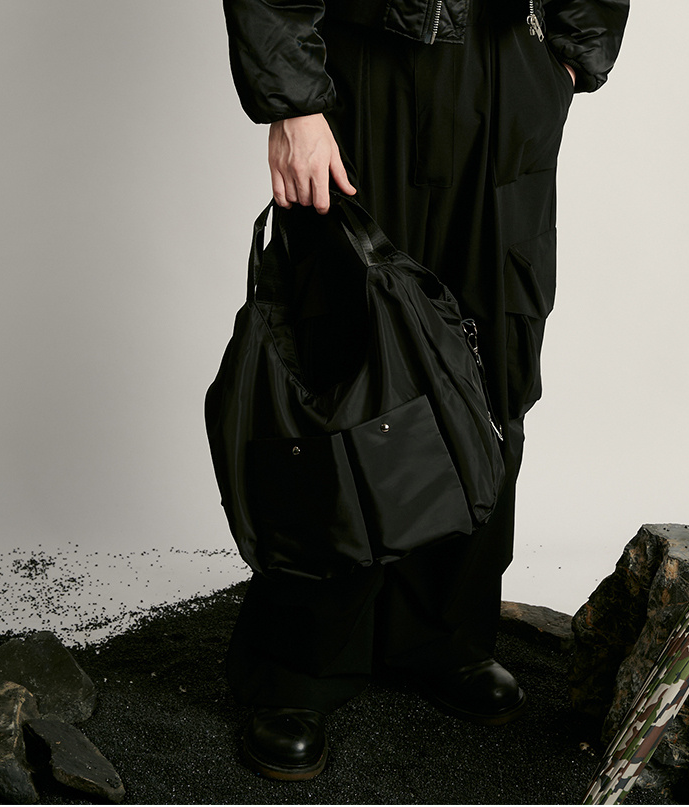 ナイロンジップアップポケットDリング無地ショルダーバッグ | 詳細画像3