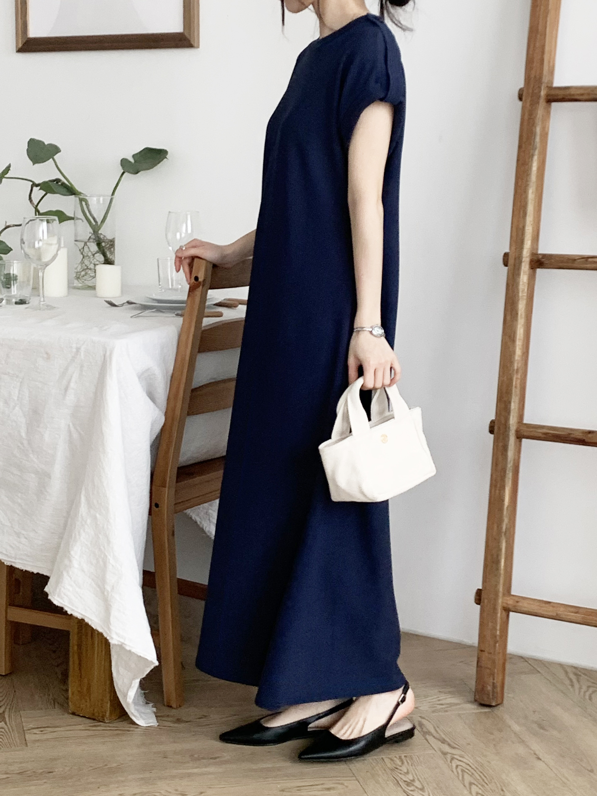 ラウンドネックマキシロングルーズ半袖フレアボタンスリーブ無地ワンピース | 詳細画像8