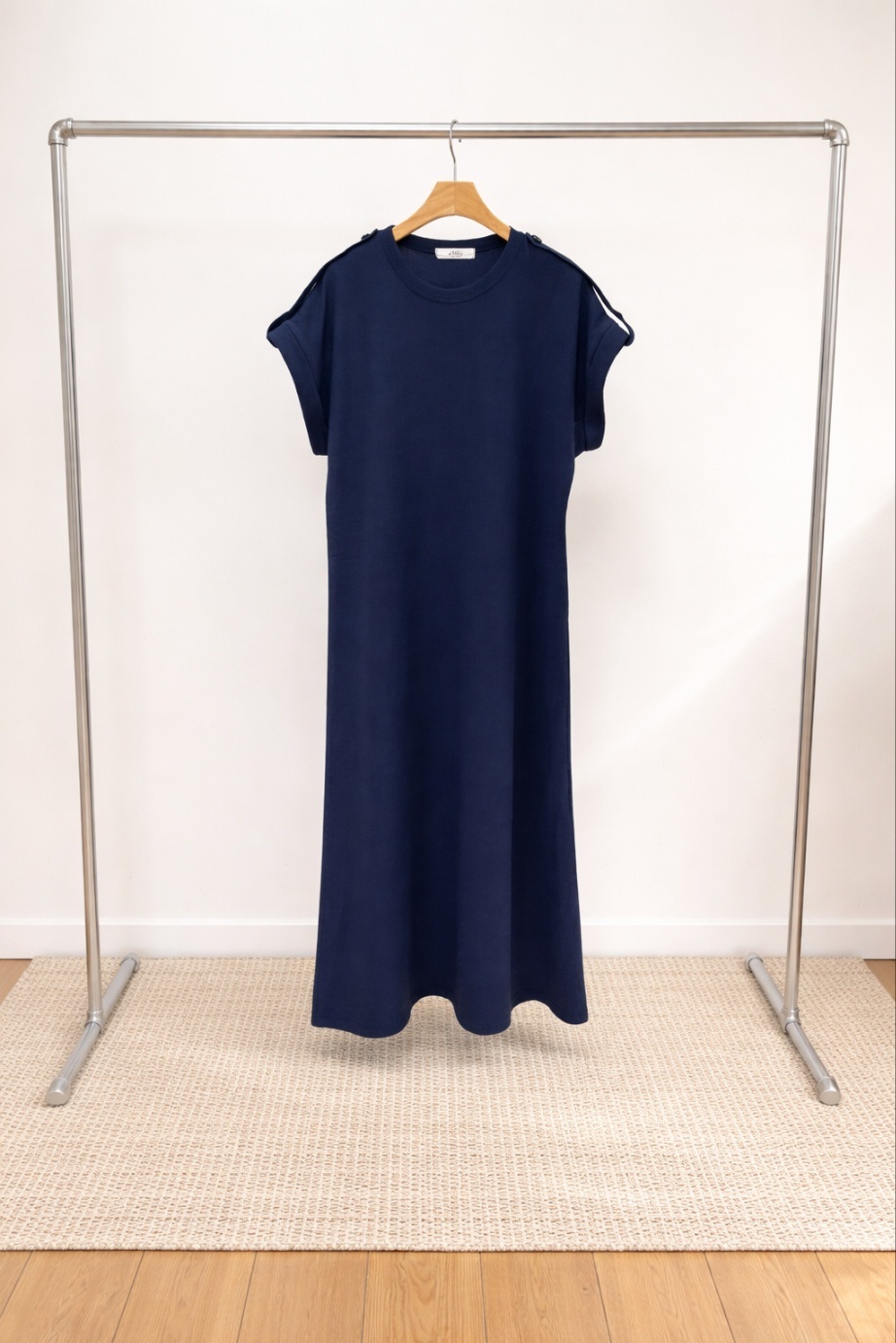 ラウンドネックマキシロングルーズ半袖フレアボタンスリーブ無地ワンピース | 詳細画像14